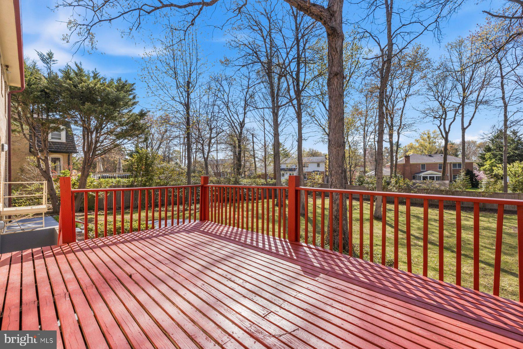 POTOMAC VILLAGE - Residential