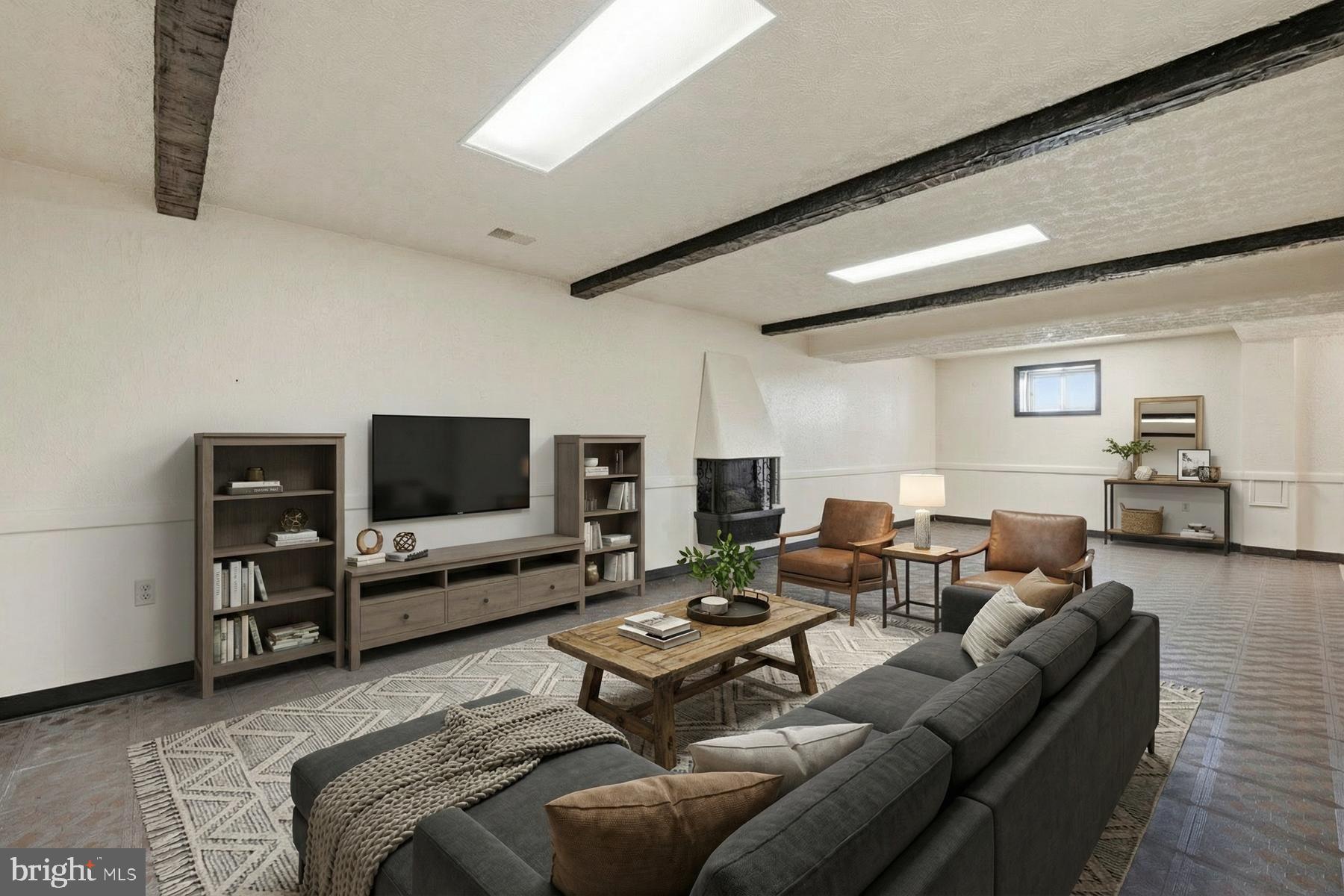 POTOMAC VILLAGE - Residential