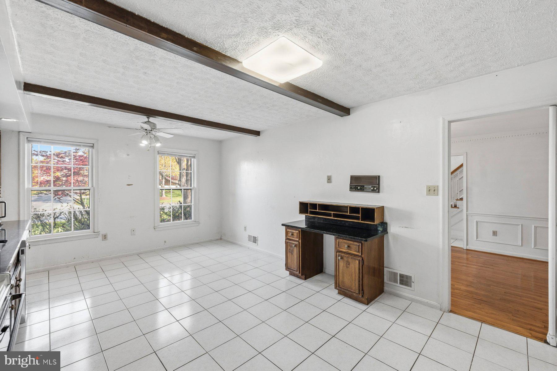 POTOMAC VILLAGE - Residential