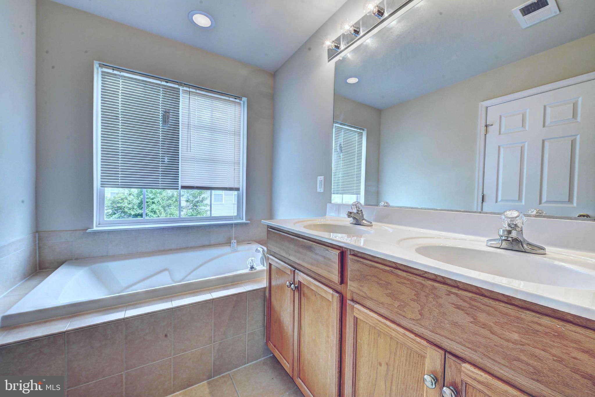 RIPPON LANDING - Residential