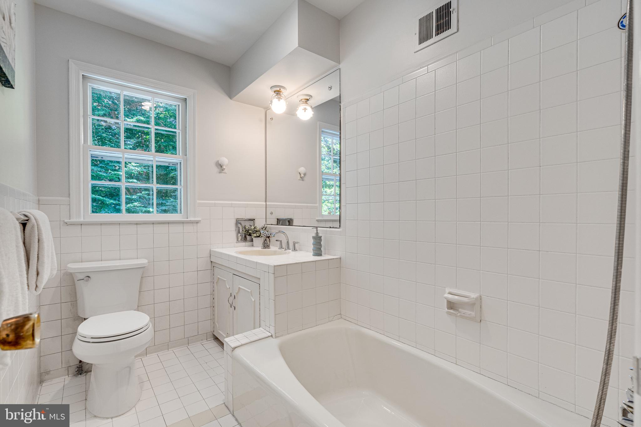 ARROWOOD - Residential