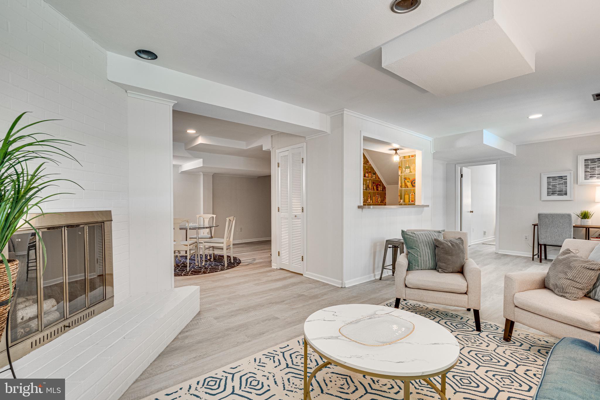 ARROWOOD - Residential