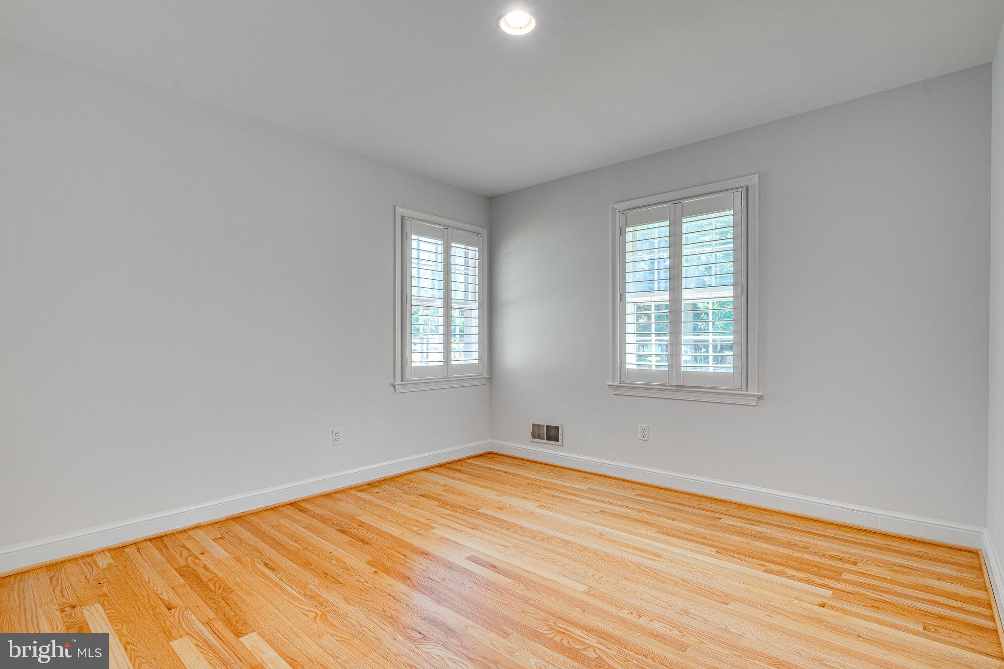 ARROWOOD - Residential