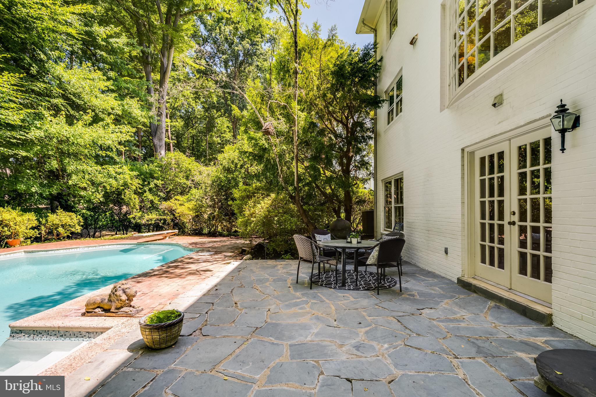 ARROWOOD - Residential