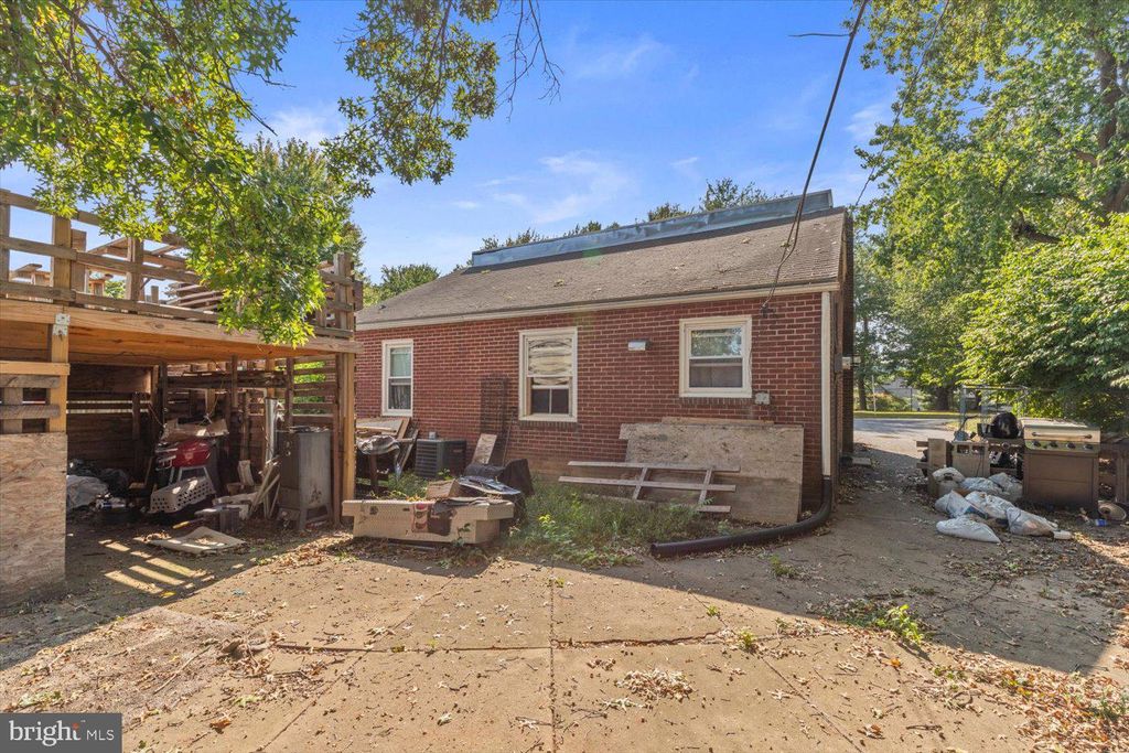 Photo of 2247 Manor Ridge Drive, Lancaster, PA 17603 (MLS # PALA2056316)