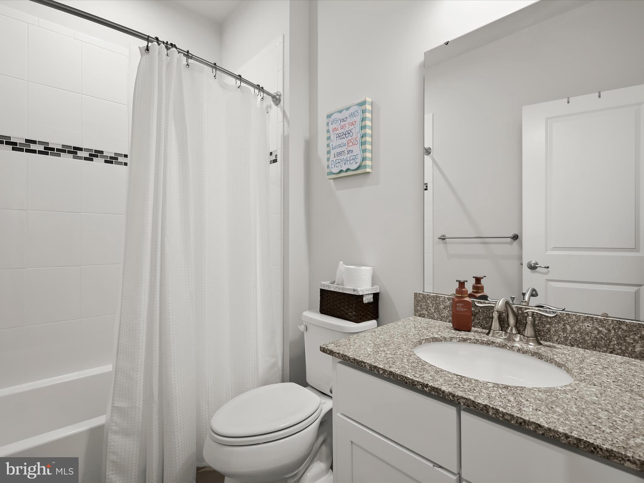 OAKDALE VILLAGE - Residential