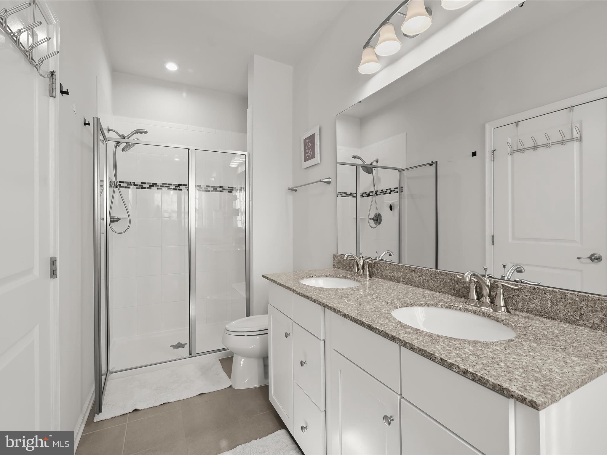 OAKDALE VILLAGE - Residential