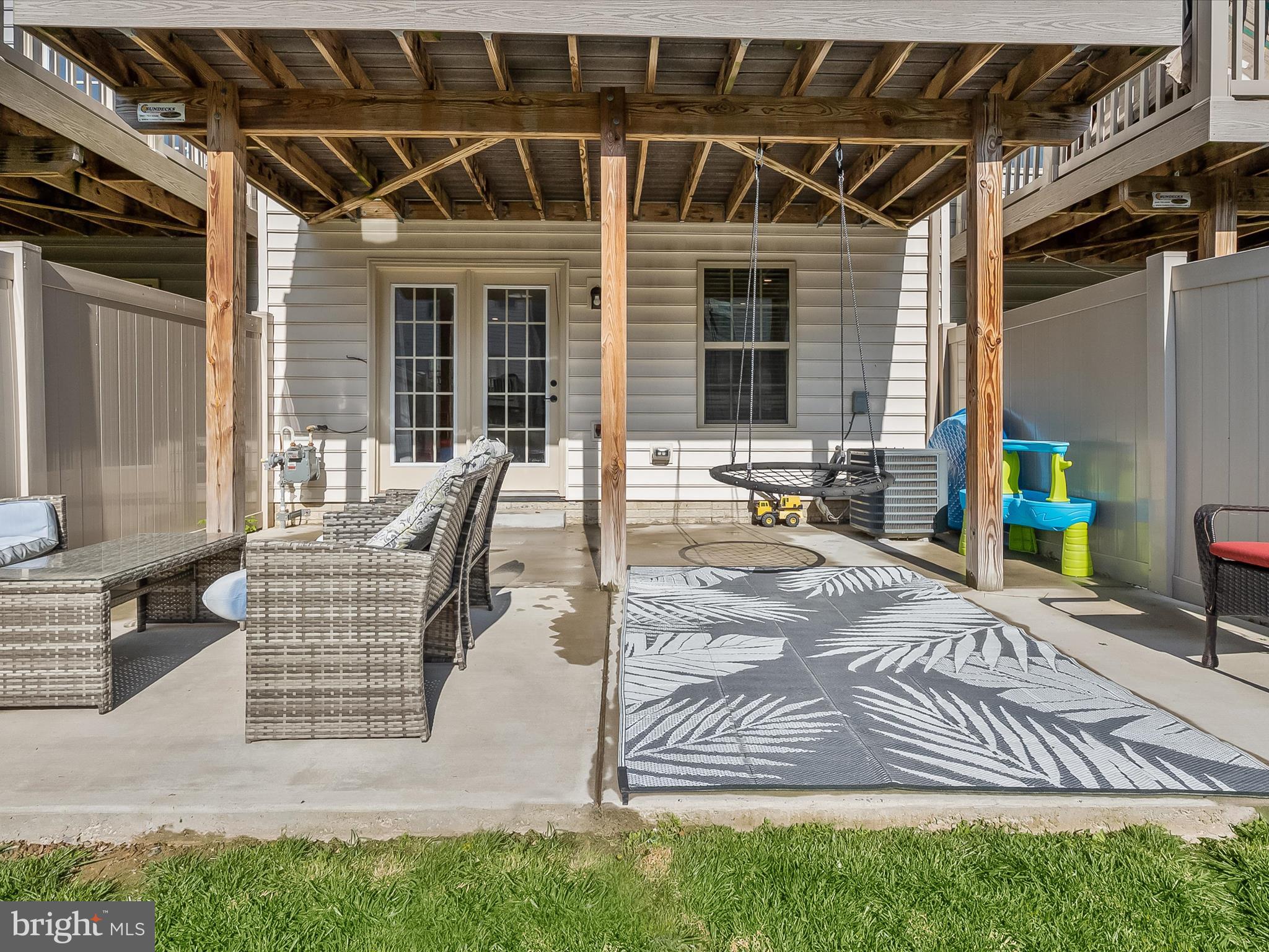 OAKDALE VILLAGE - Residential