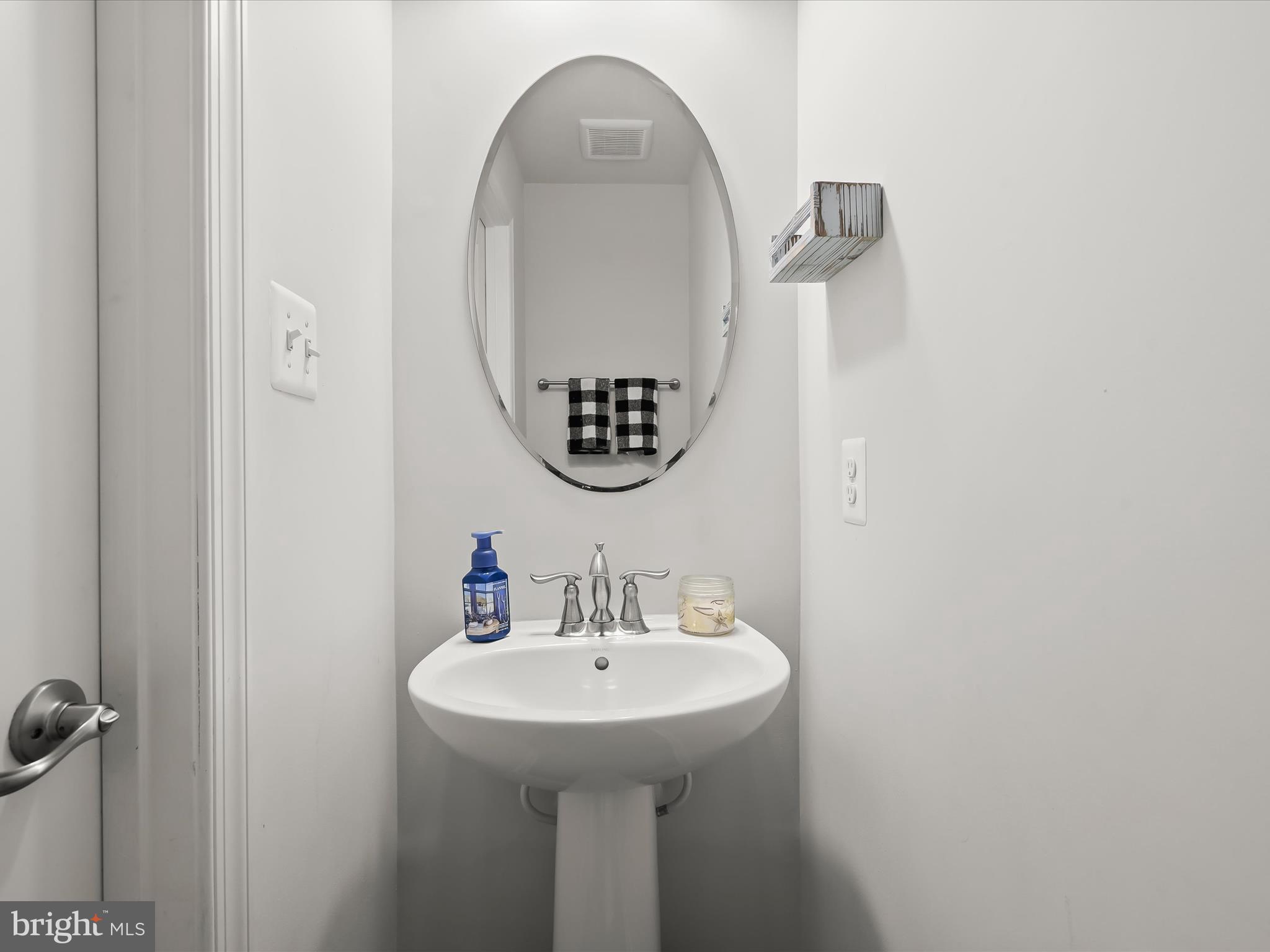 OAKDALE VILLAGE - Residential