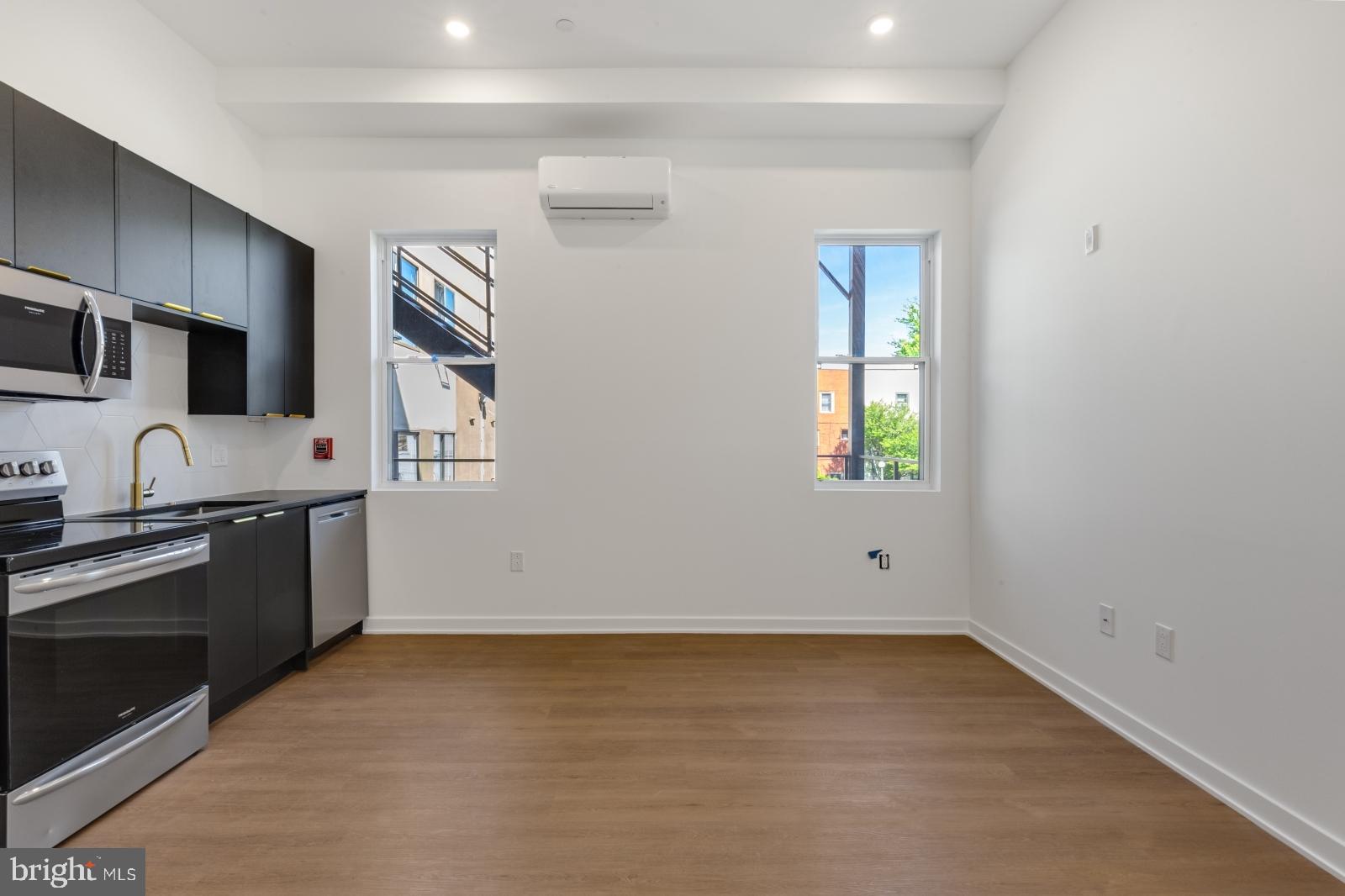 CENTER CITY - Residential Lease