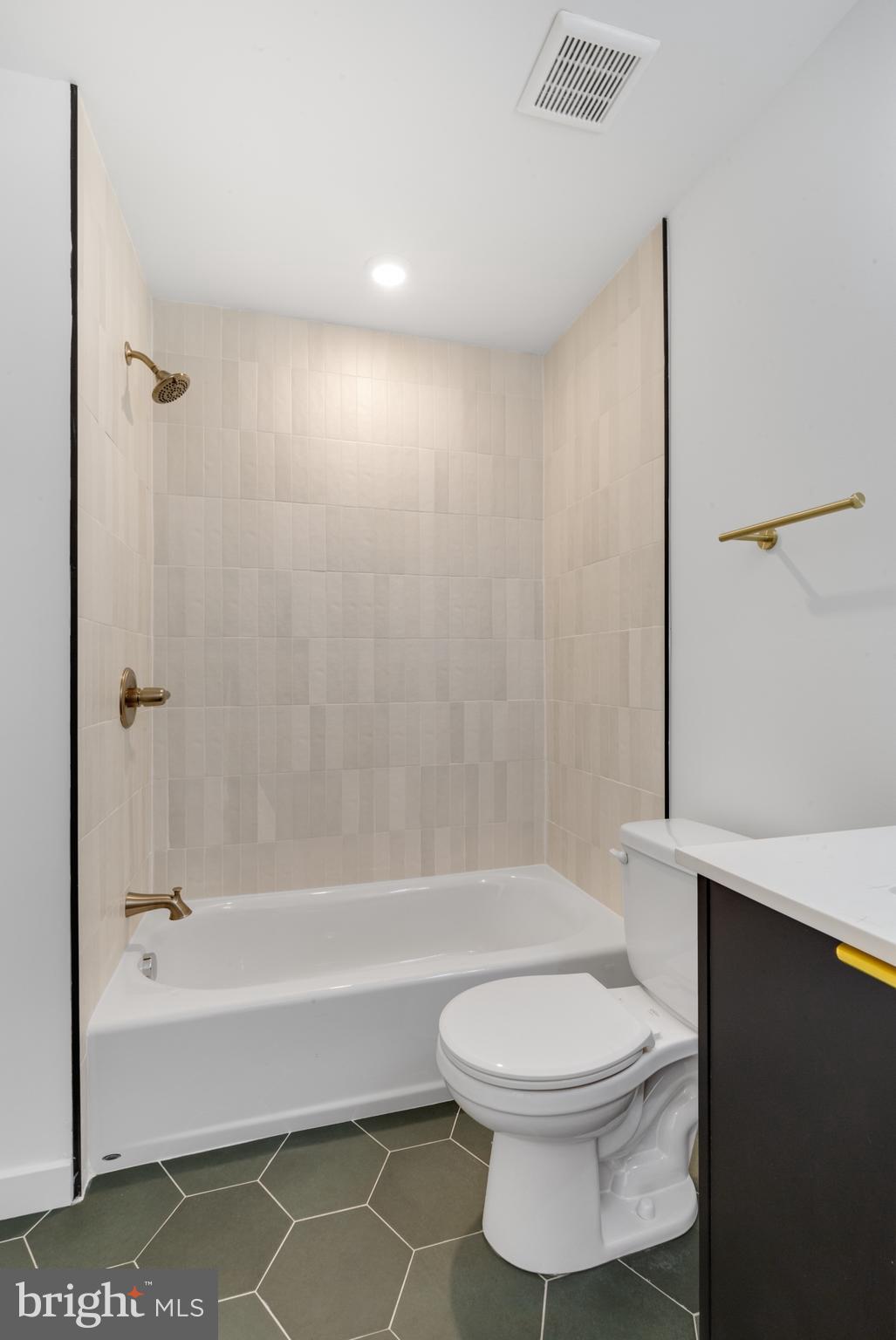 CENTER CITY - Residential Lease