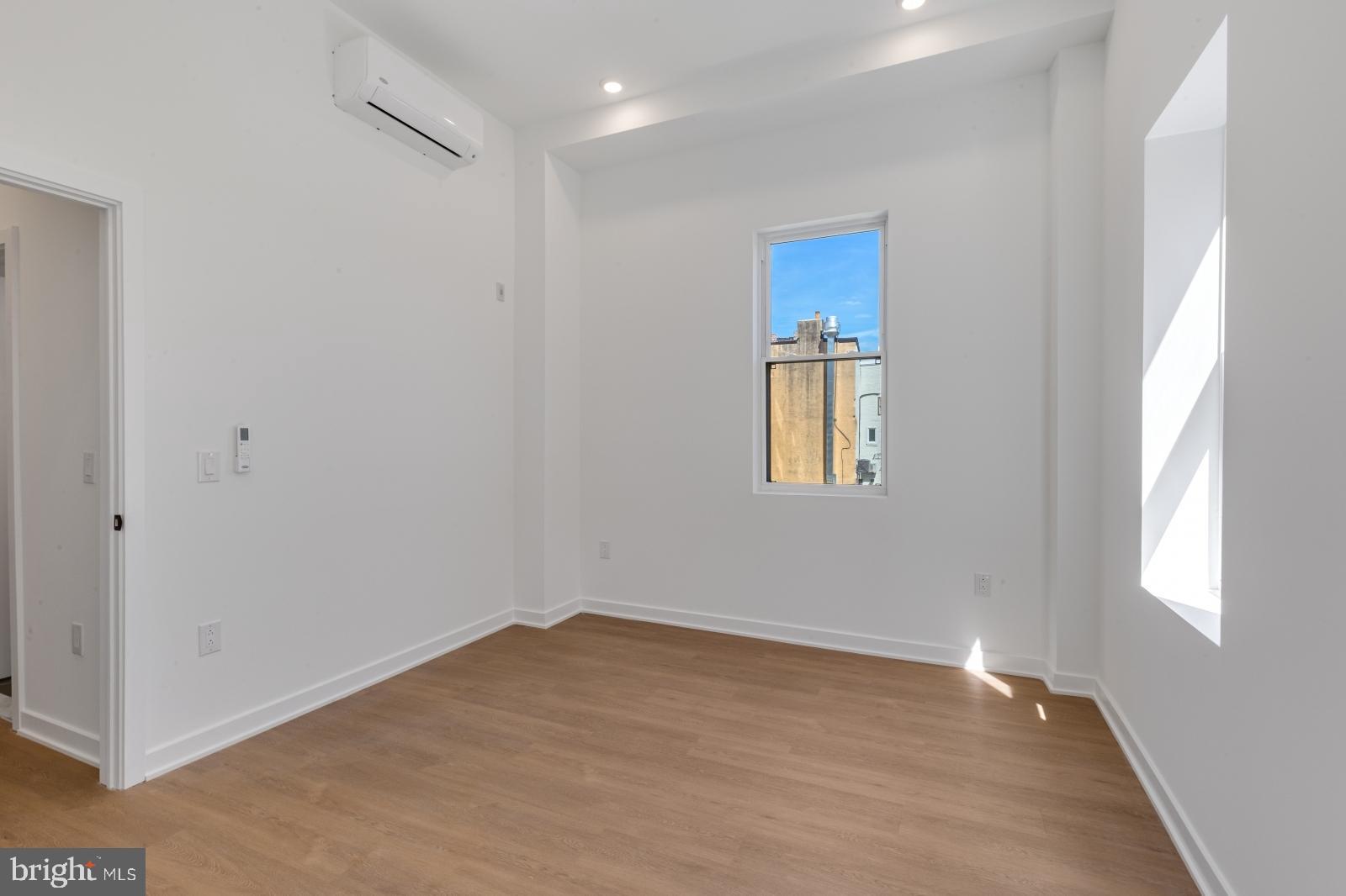 CENTER CITY - Residential Lease