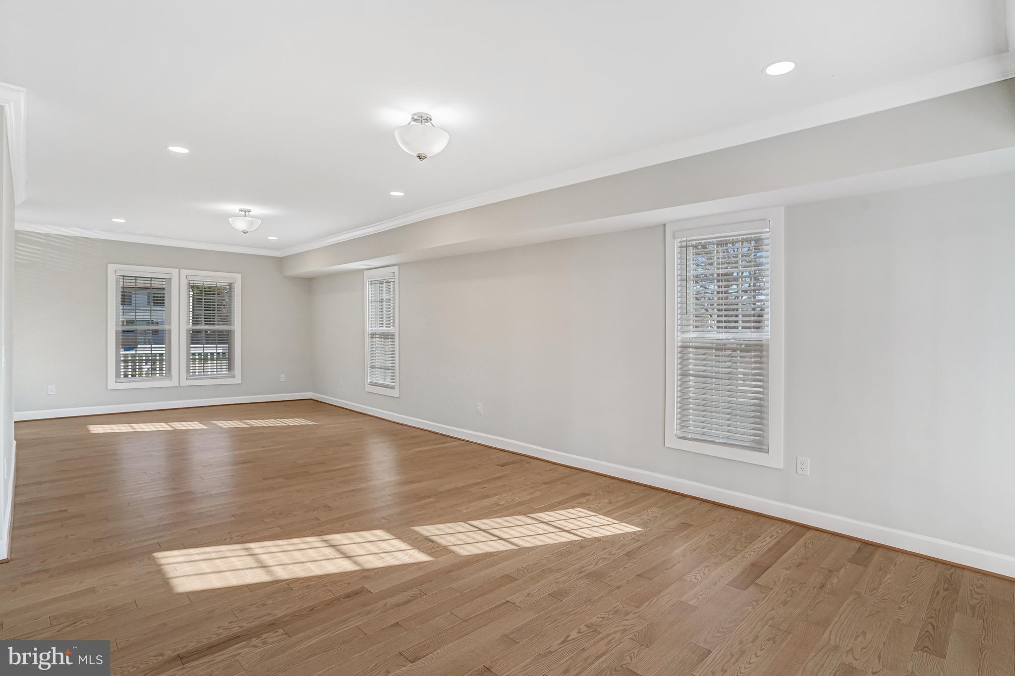 FIVE OAKS ESTATES - Residential