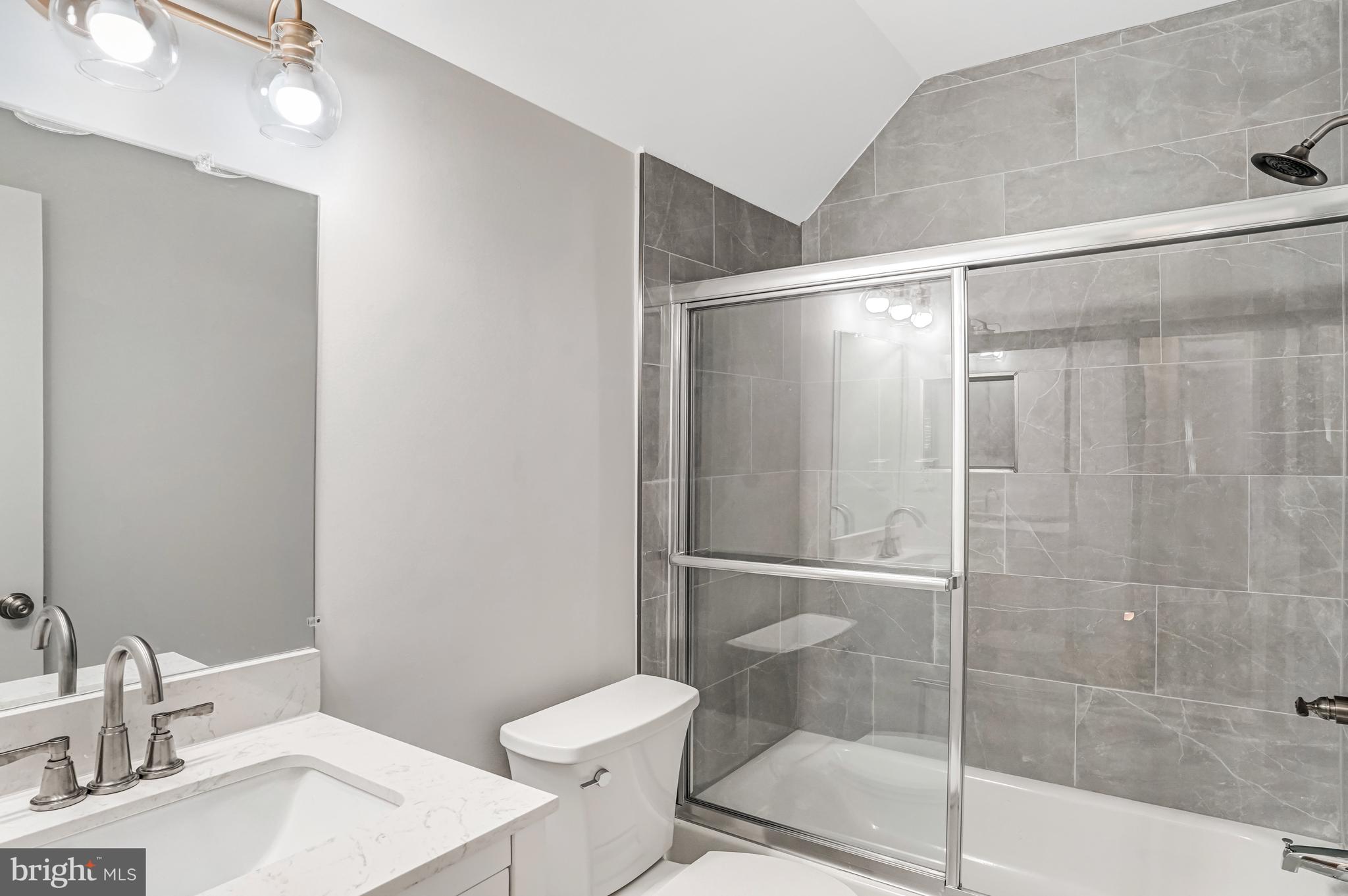 FIVE OAKS ESTATES - Residential