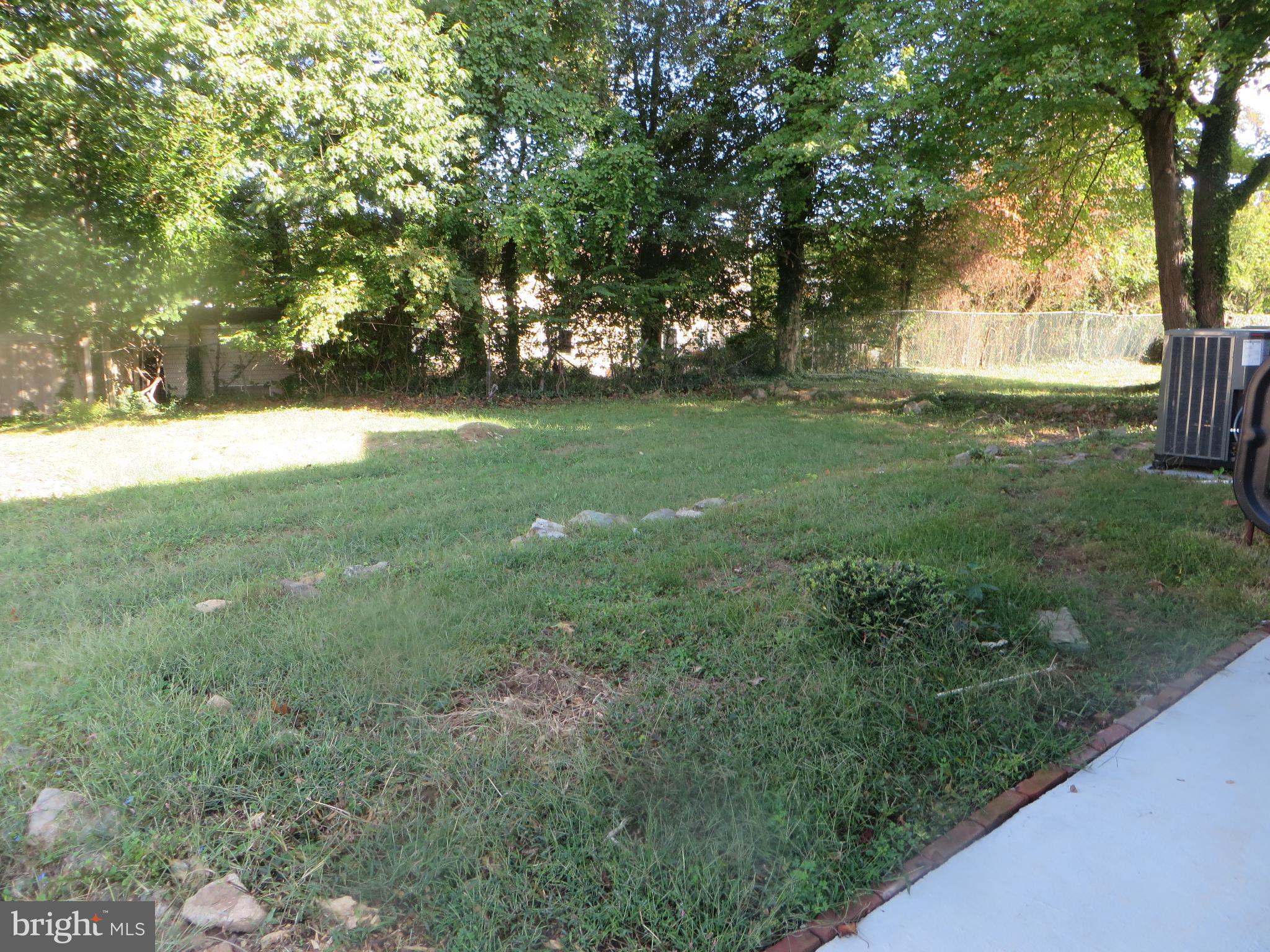 FIVE OAKS ESTATES - Residential