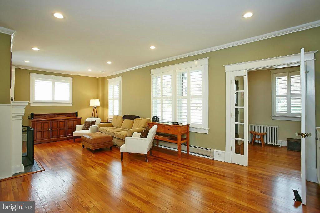 ROSEMONT - Residential