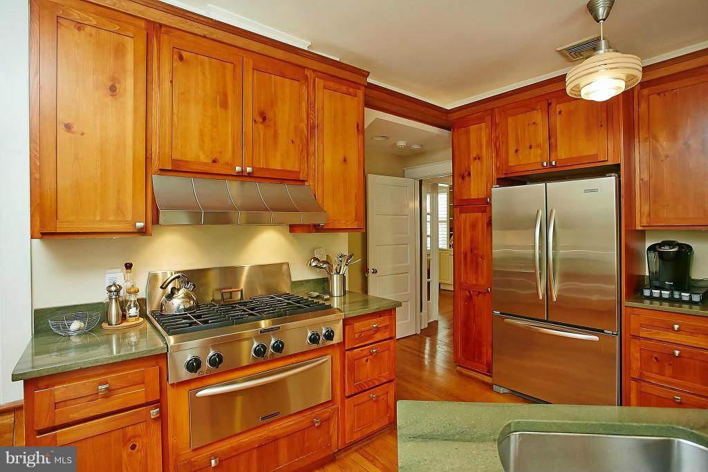 ROSEMONT - Residential