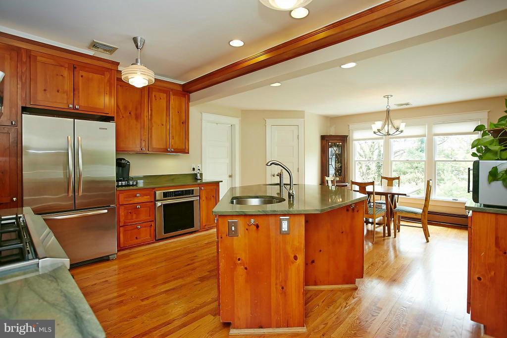 ROSEMONT - Residential