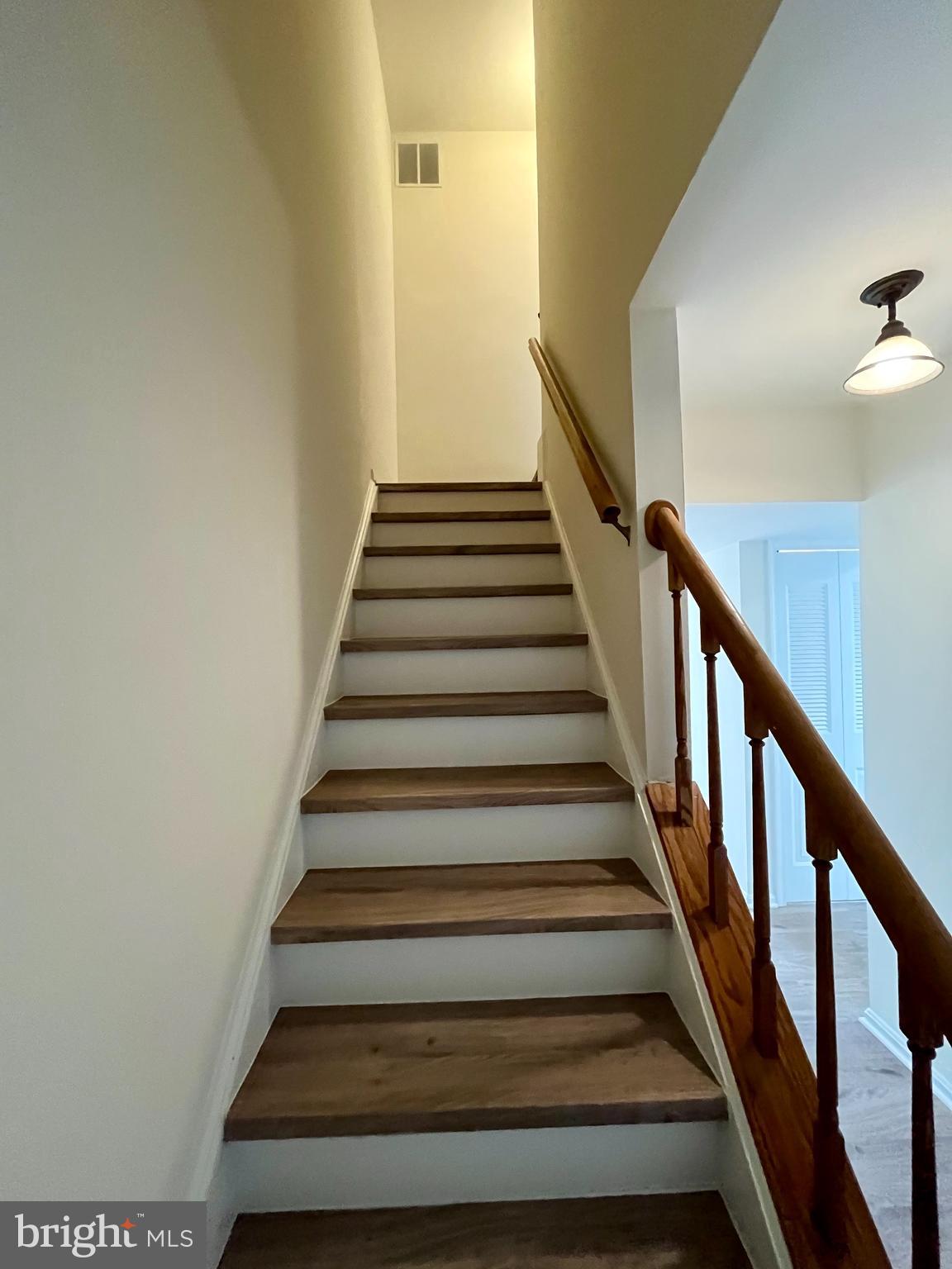 POINT OF WOODS - Residential Lease