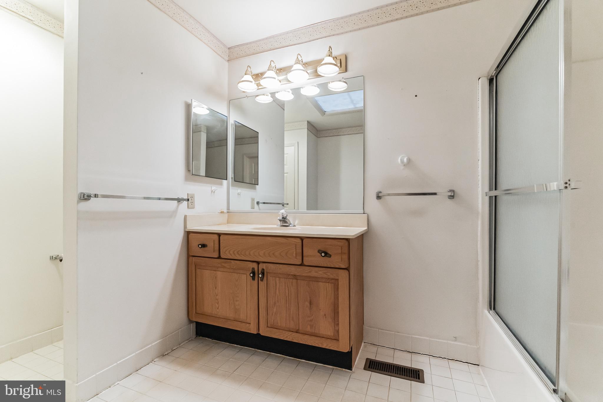 THE HIGHLANDS - Residential