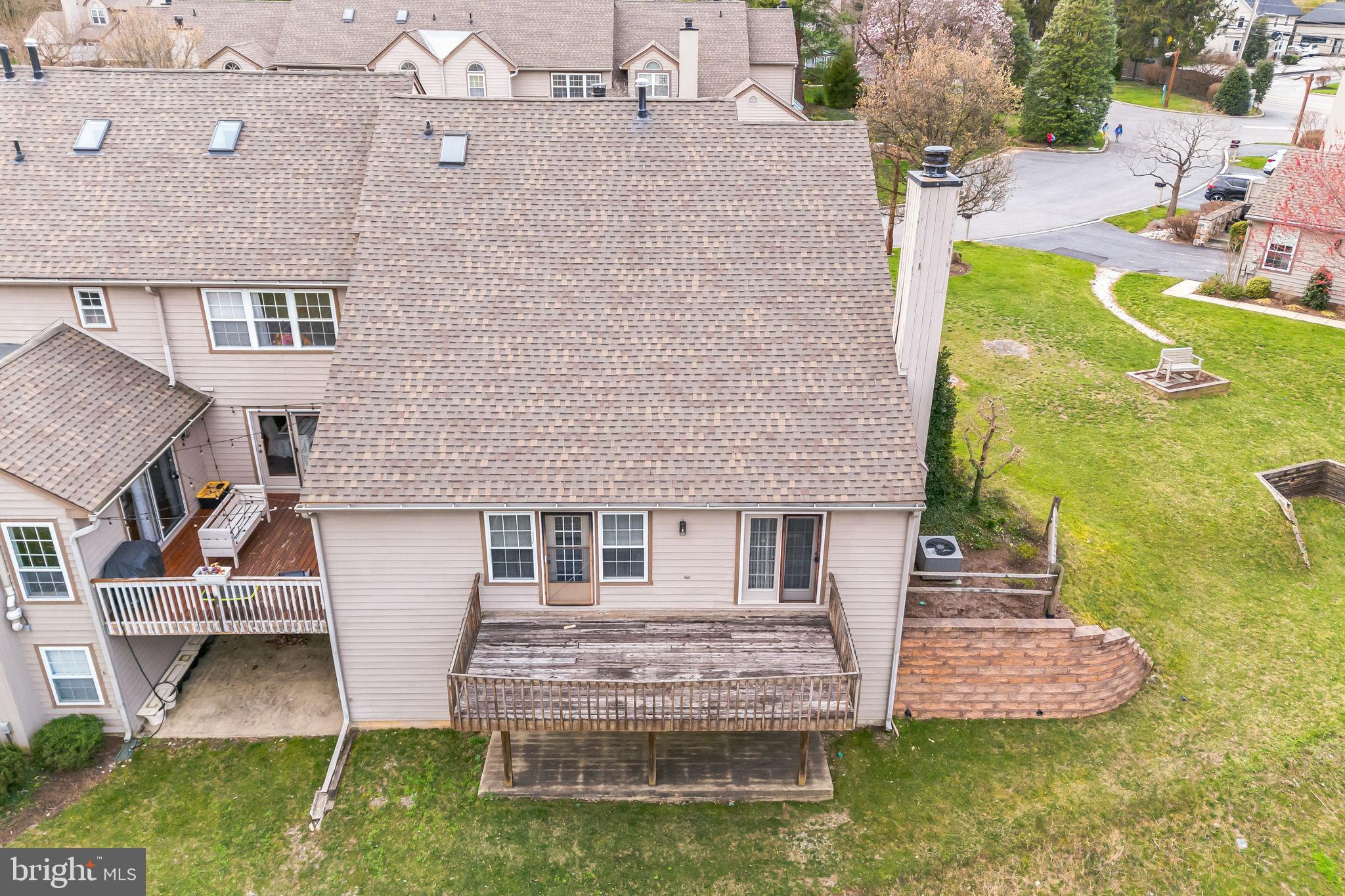 THE HIGHLANDS - Residential