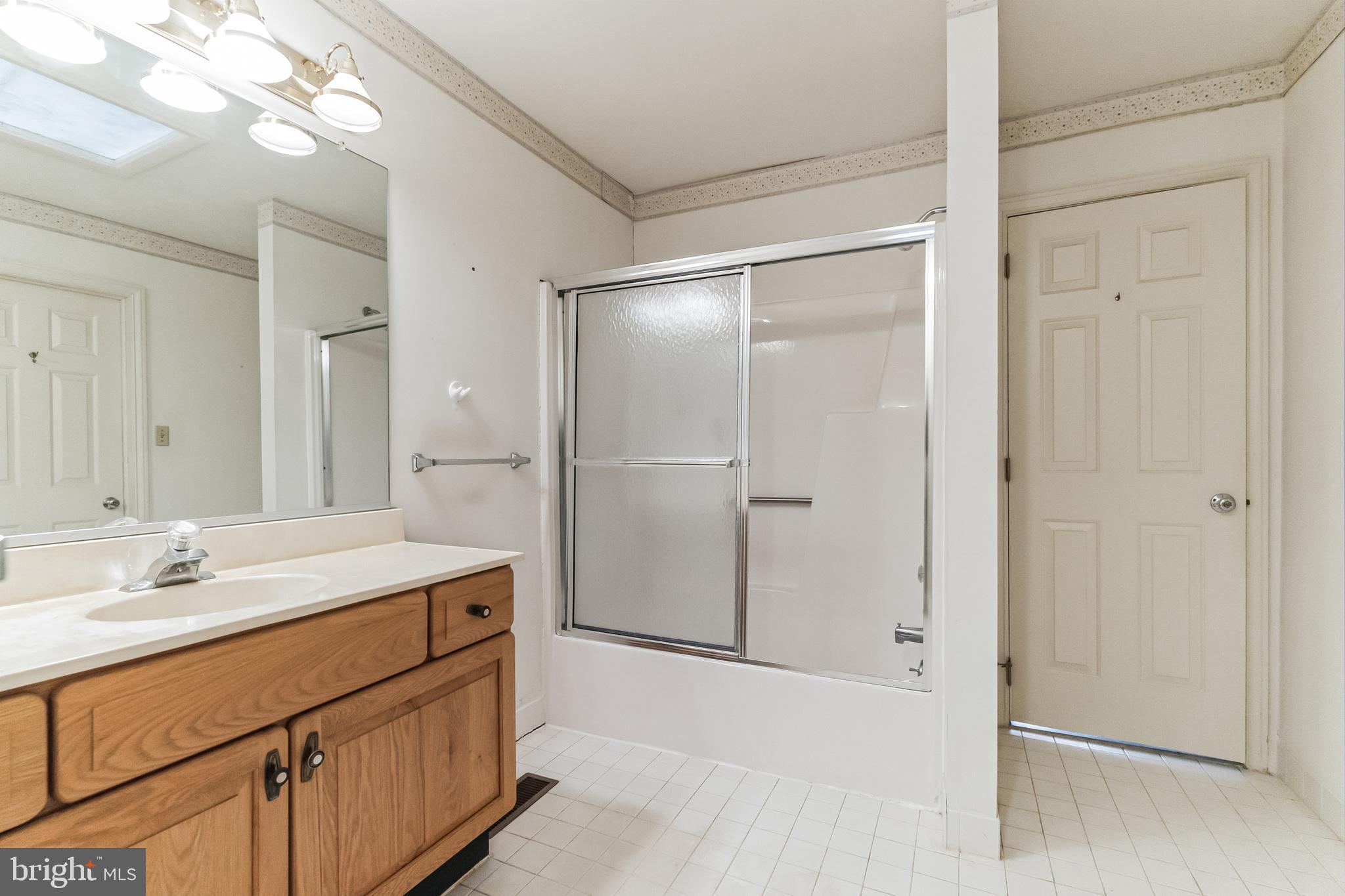 THE HIGHLANDS - Residential