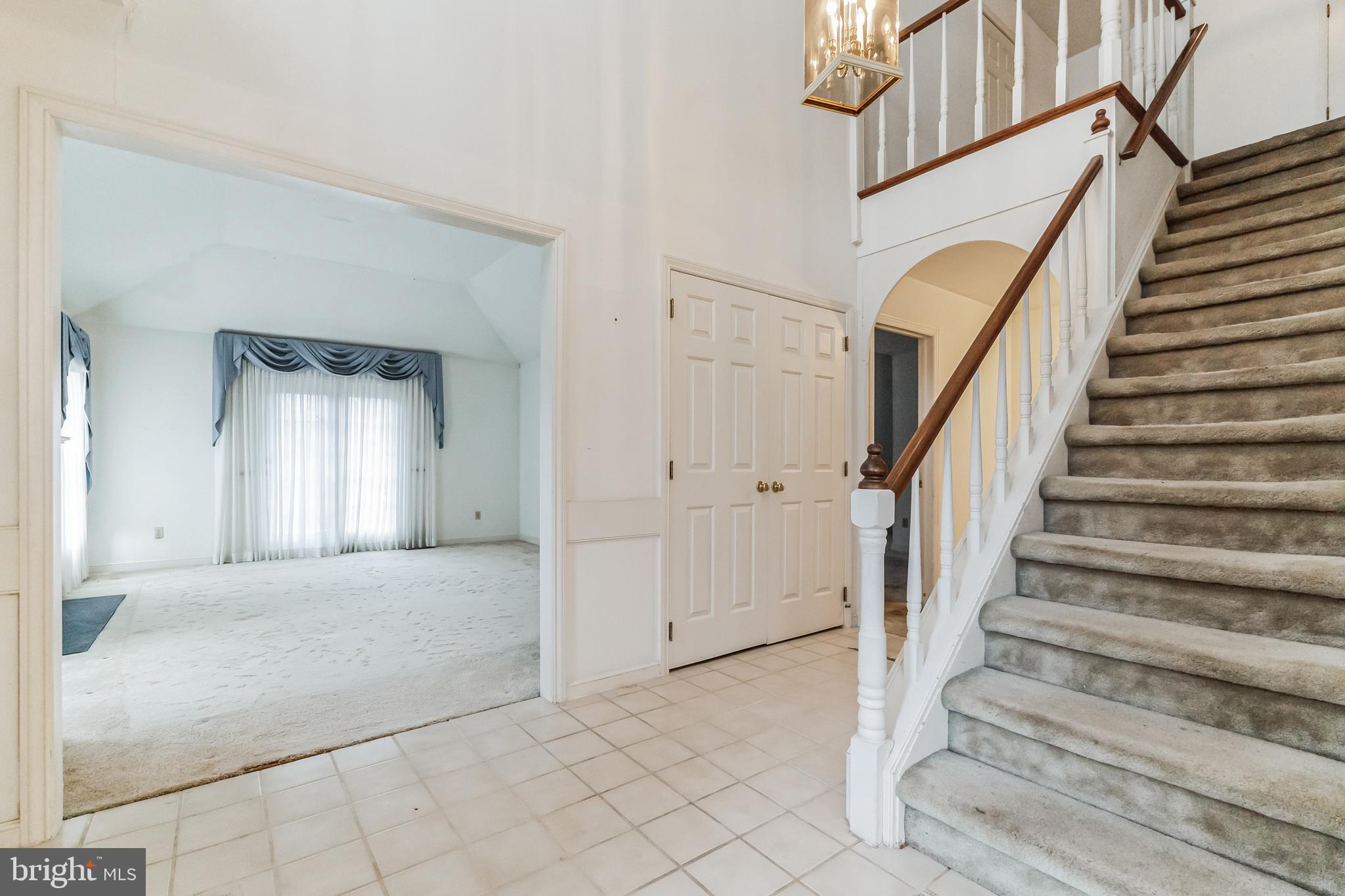 THE HIGHLANDS - Residential