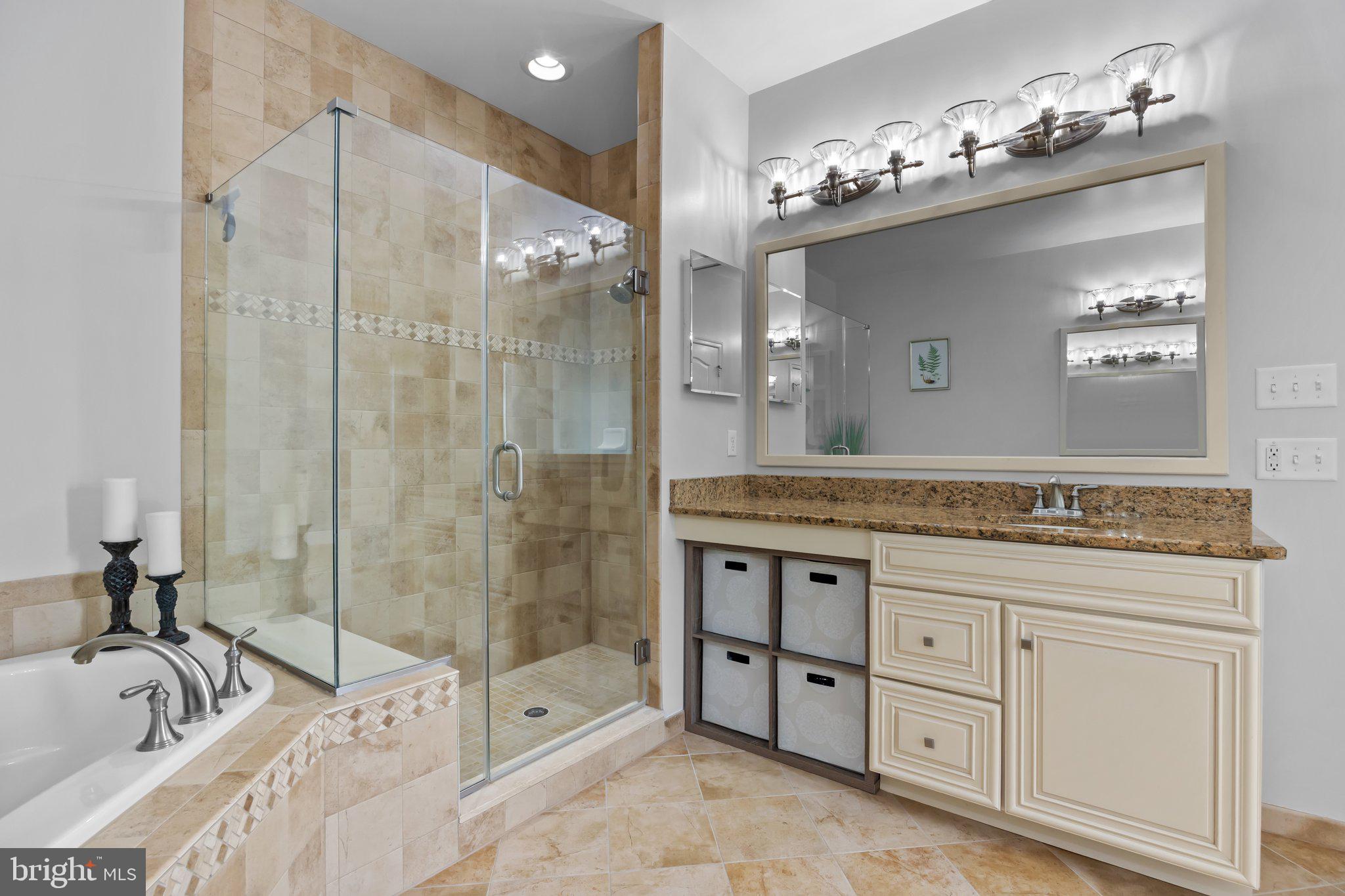 NEWTOWN WALK - Residential