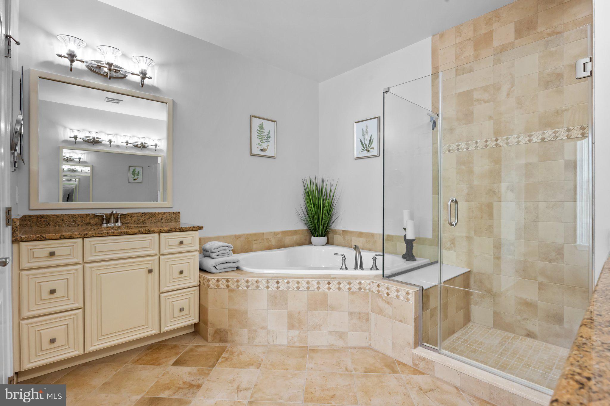 NEWTOWN WALK - Residential