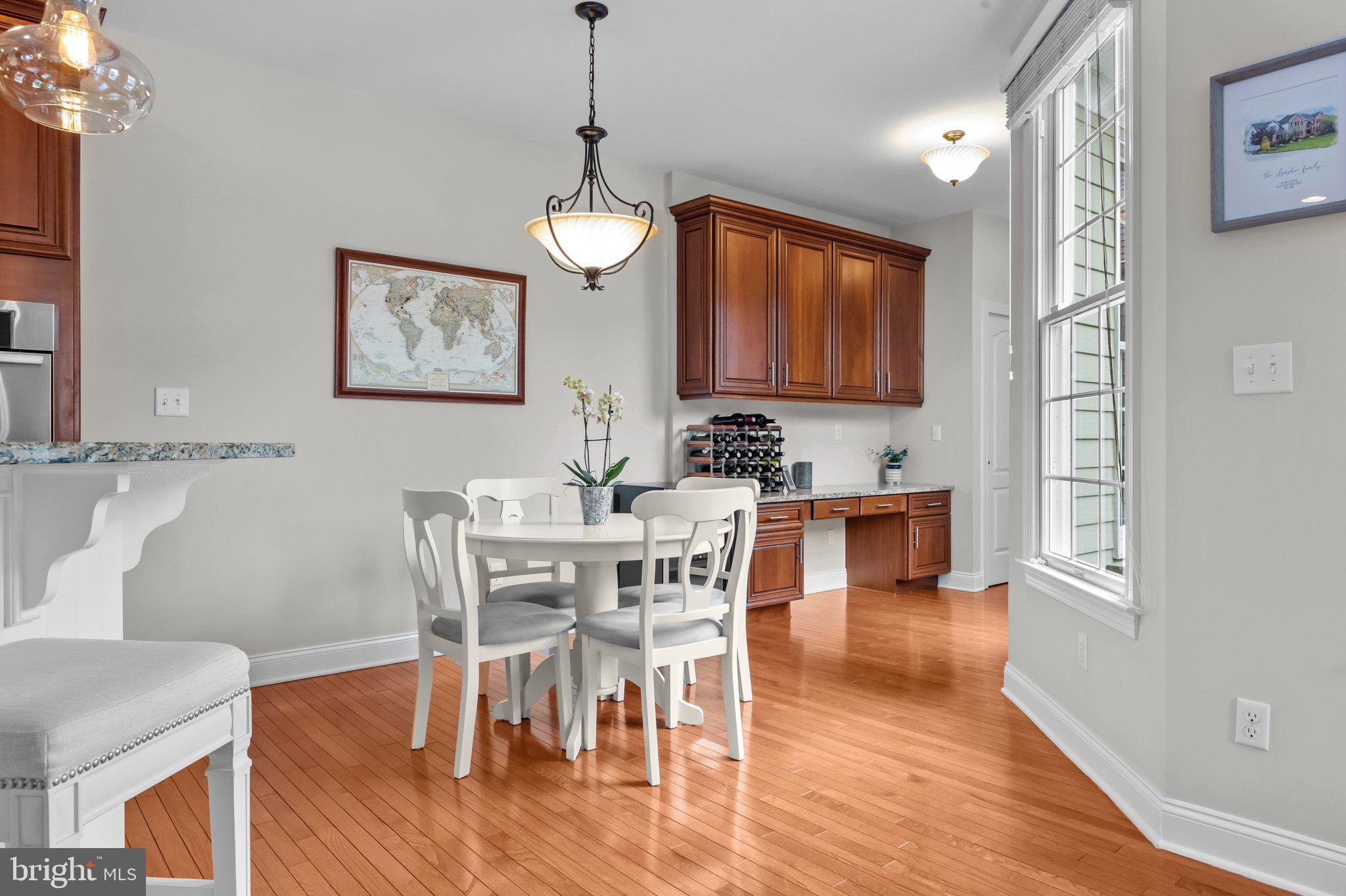 NEWTOWN WALK - Residential