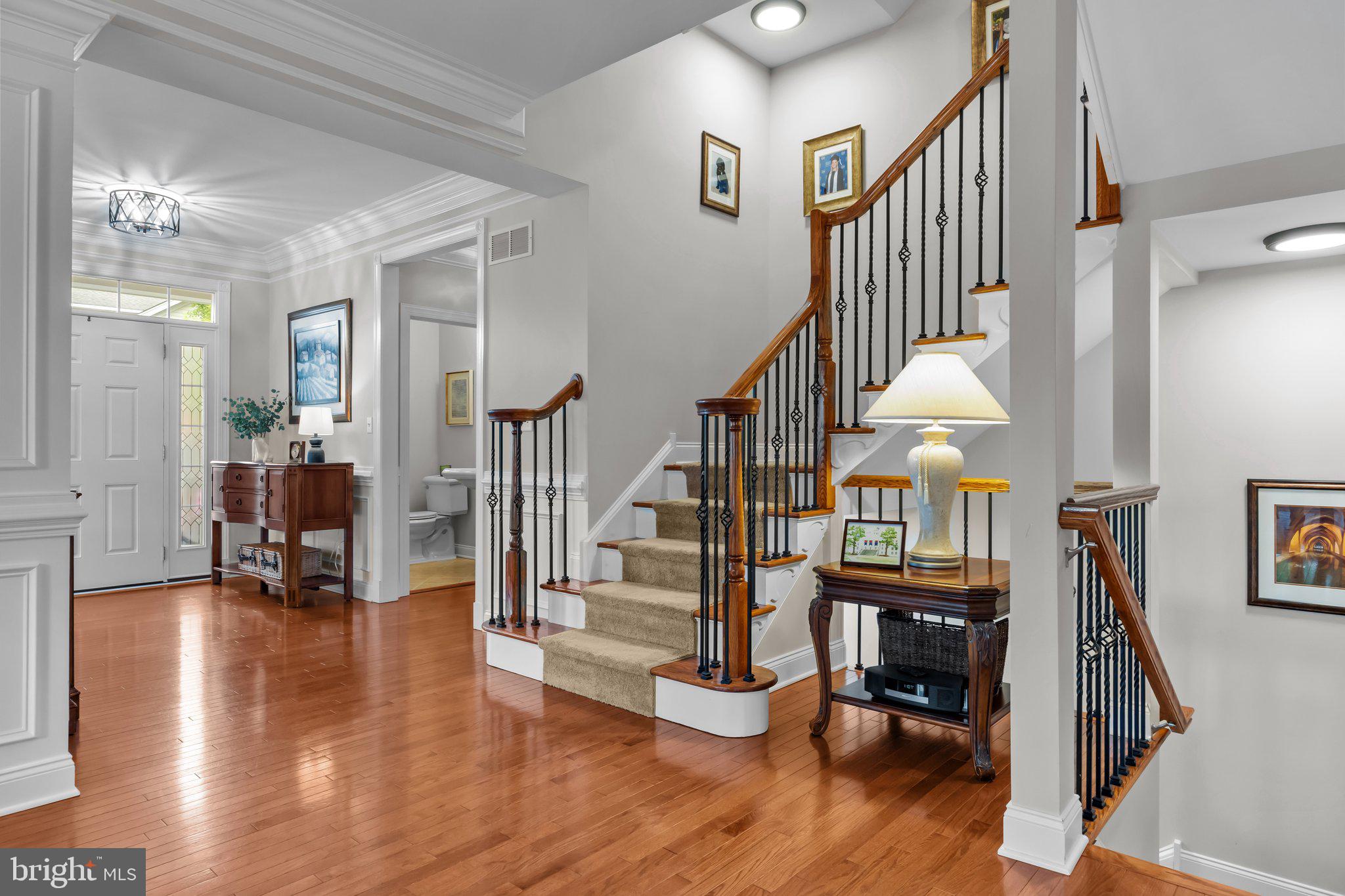 NEWTOWN WALK - Residential