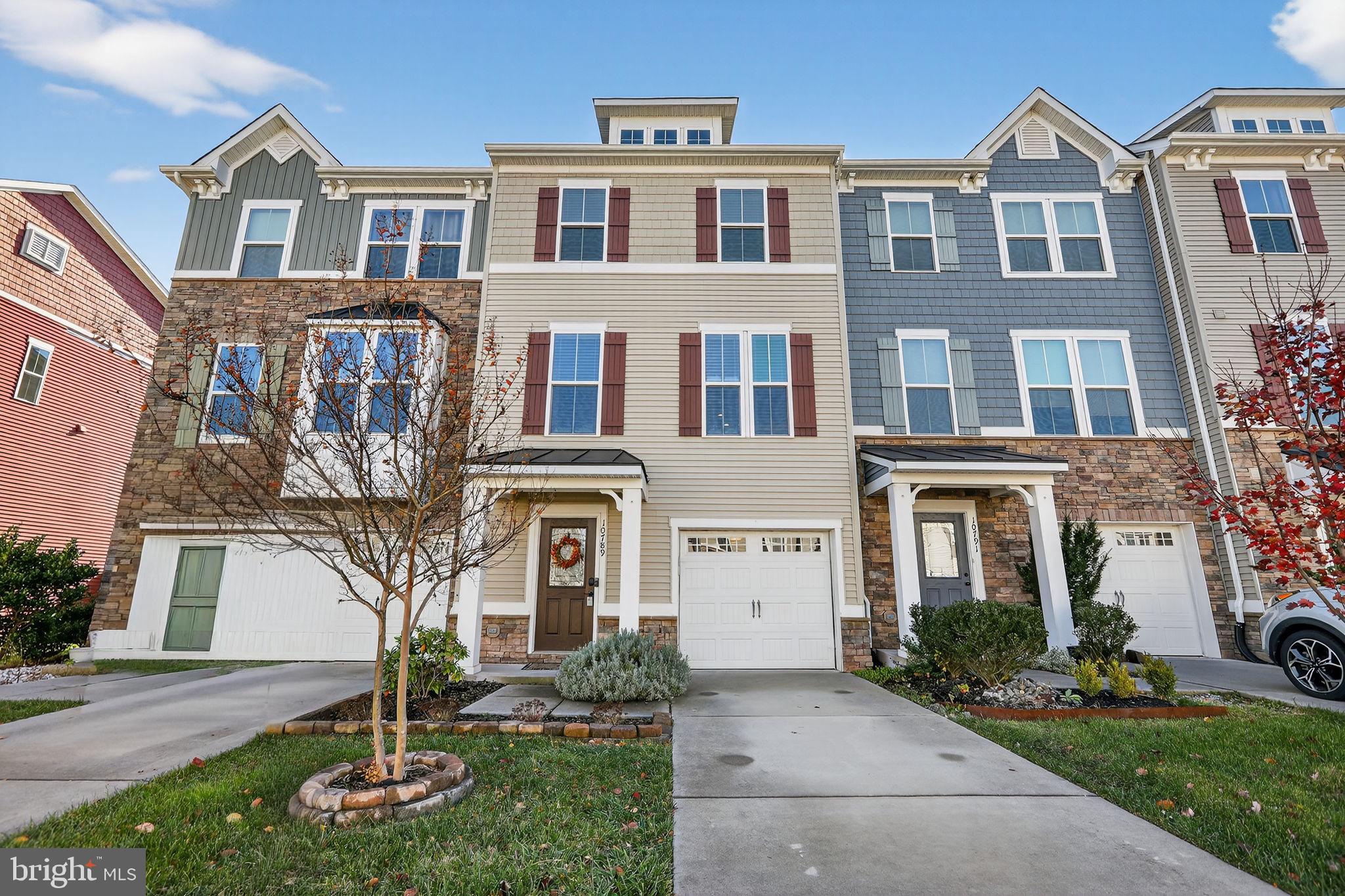 BRADLEY SQUARE - Residential