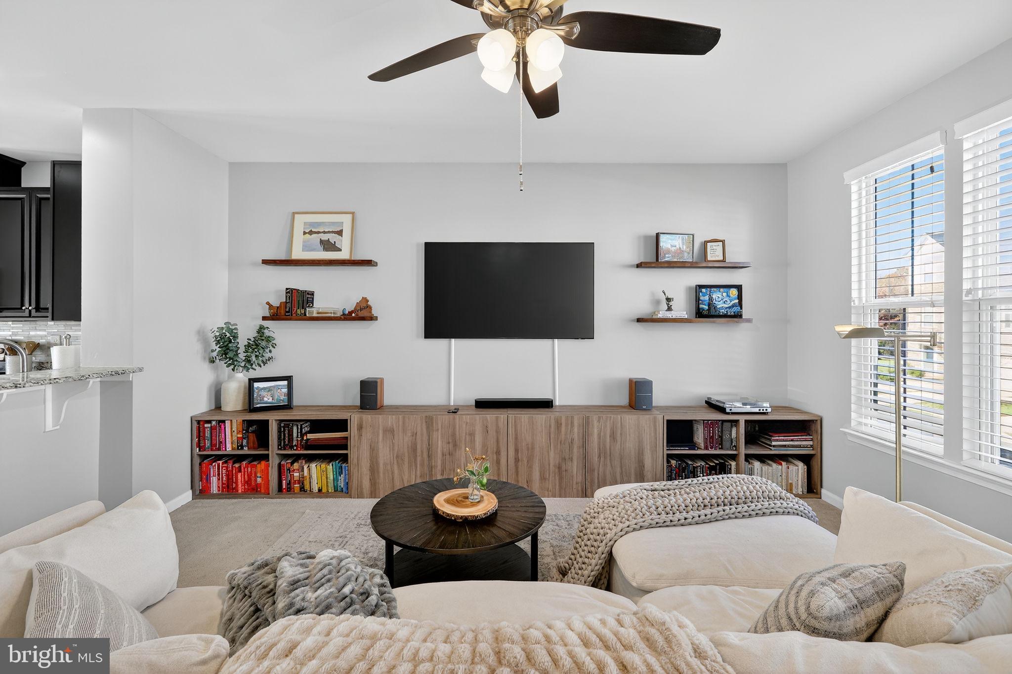 BRADLEY SQUARE - Residential