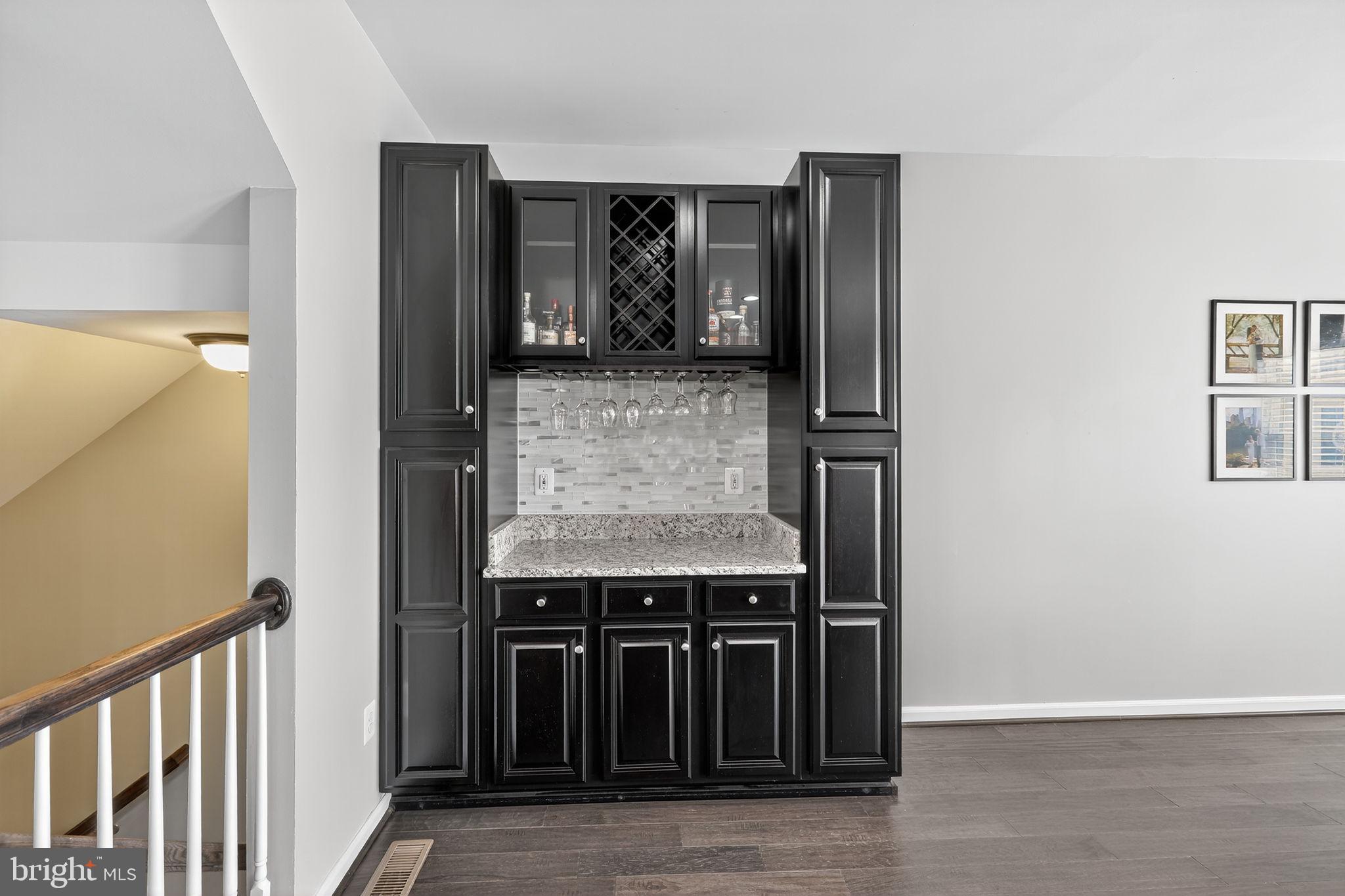 BRADLEY SQUARE - Residential