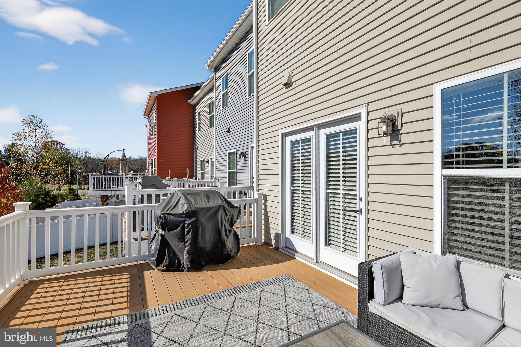 BRADLEY SQUARE - Residential