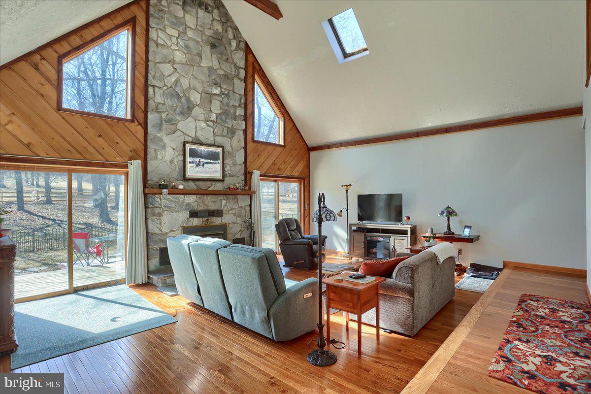 HAMILTONBAN TOWNSHIP - Residential