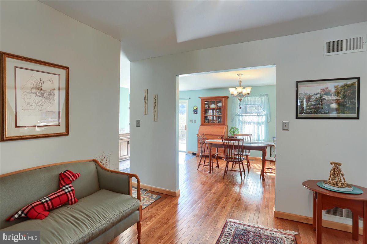 HAMILTONBAN TOWNSHIP - Residential