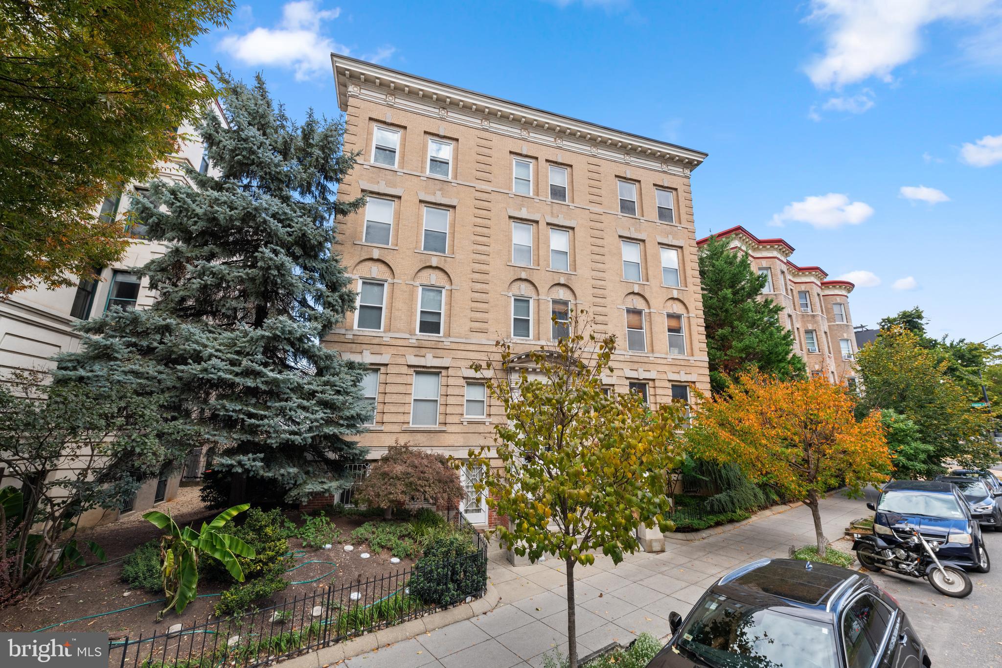 2611 ADAMS MILL ROAD NW 208