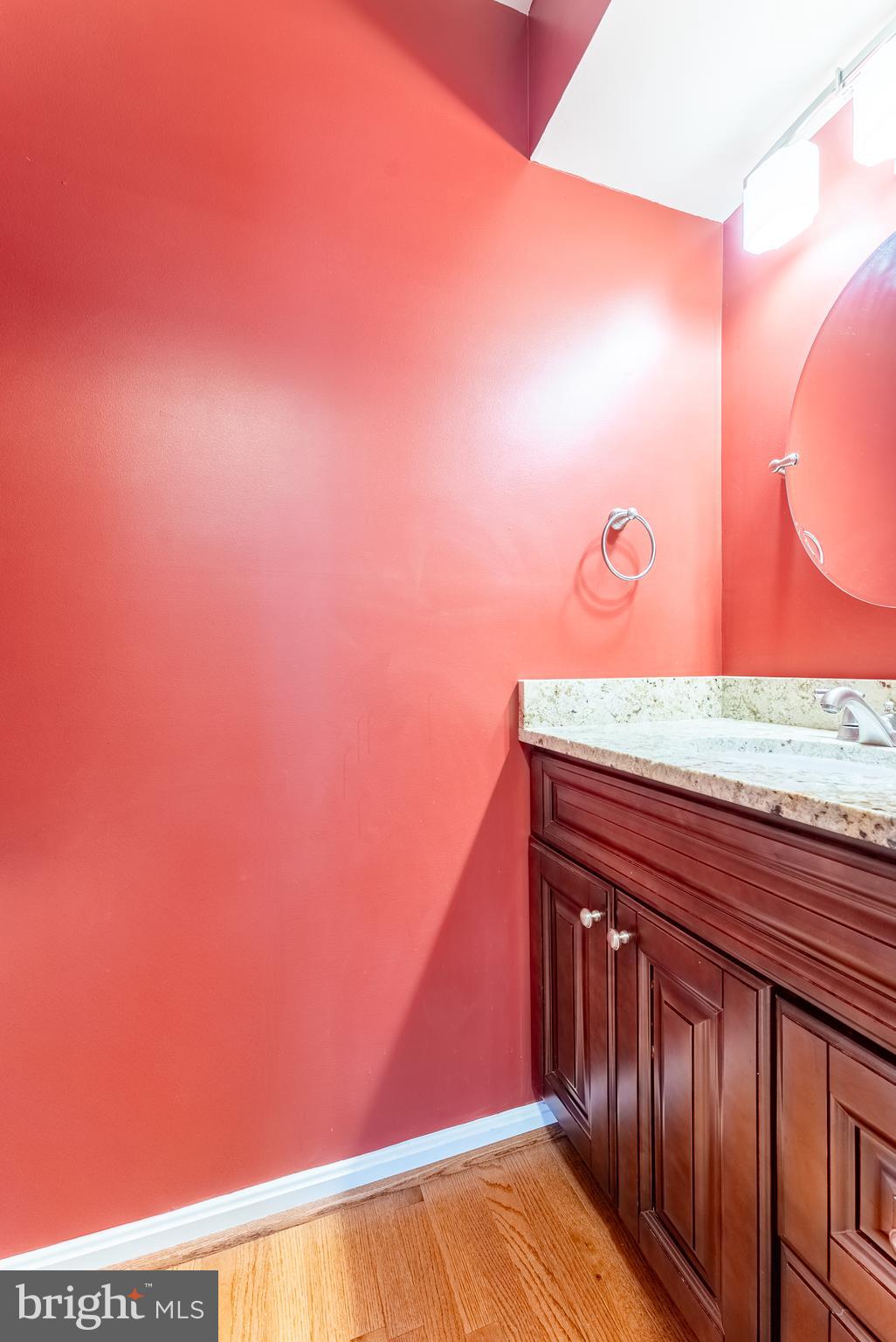 LANDSDOWNE - Residential