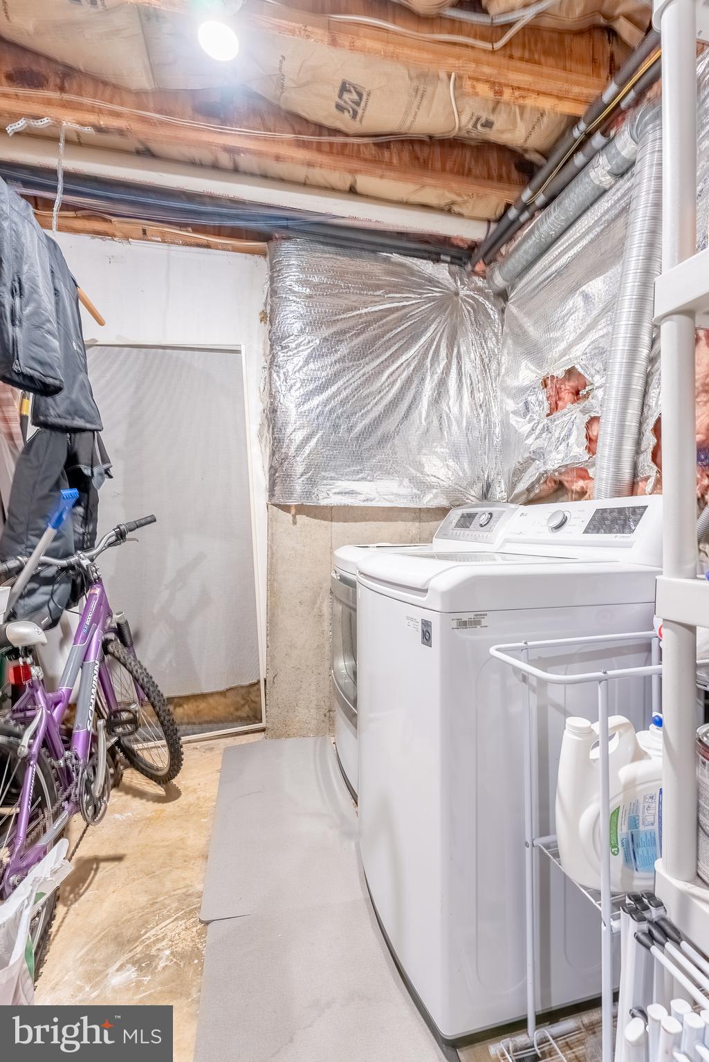 LANDSDOWNE - Residential