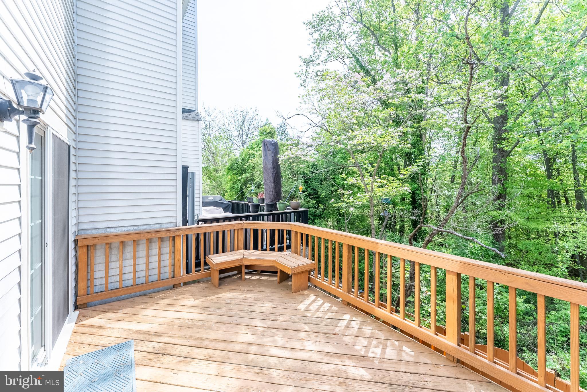 LANDSDOWNE - Residential