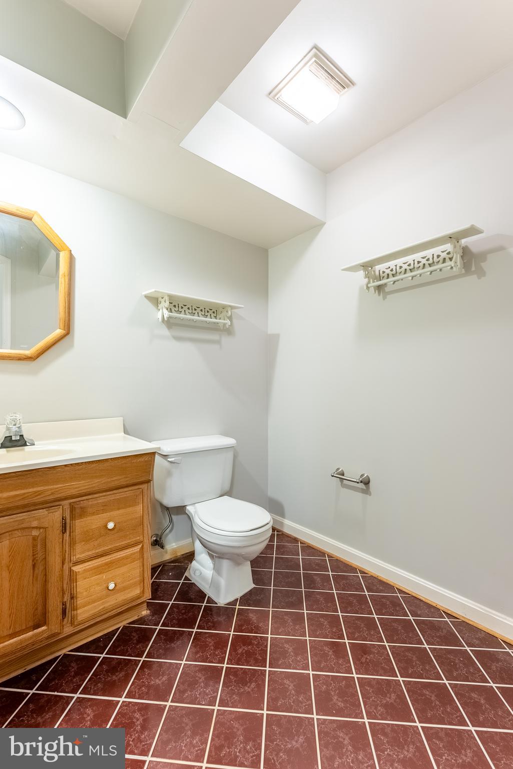 LANDSDOWNE - Residential