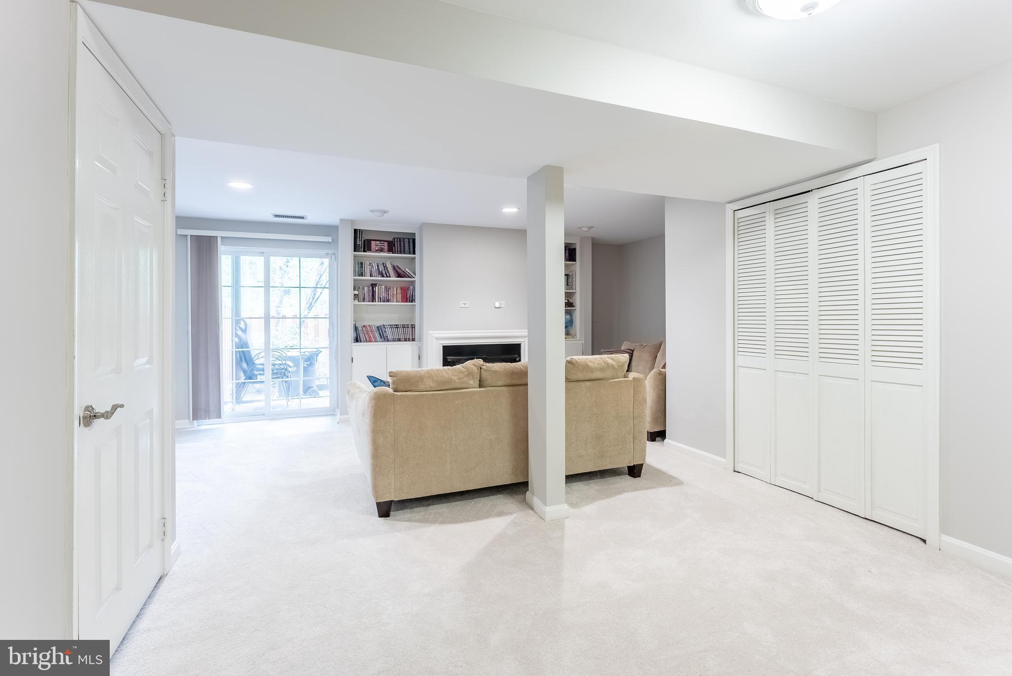 LANDSDOWNE - Residential