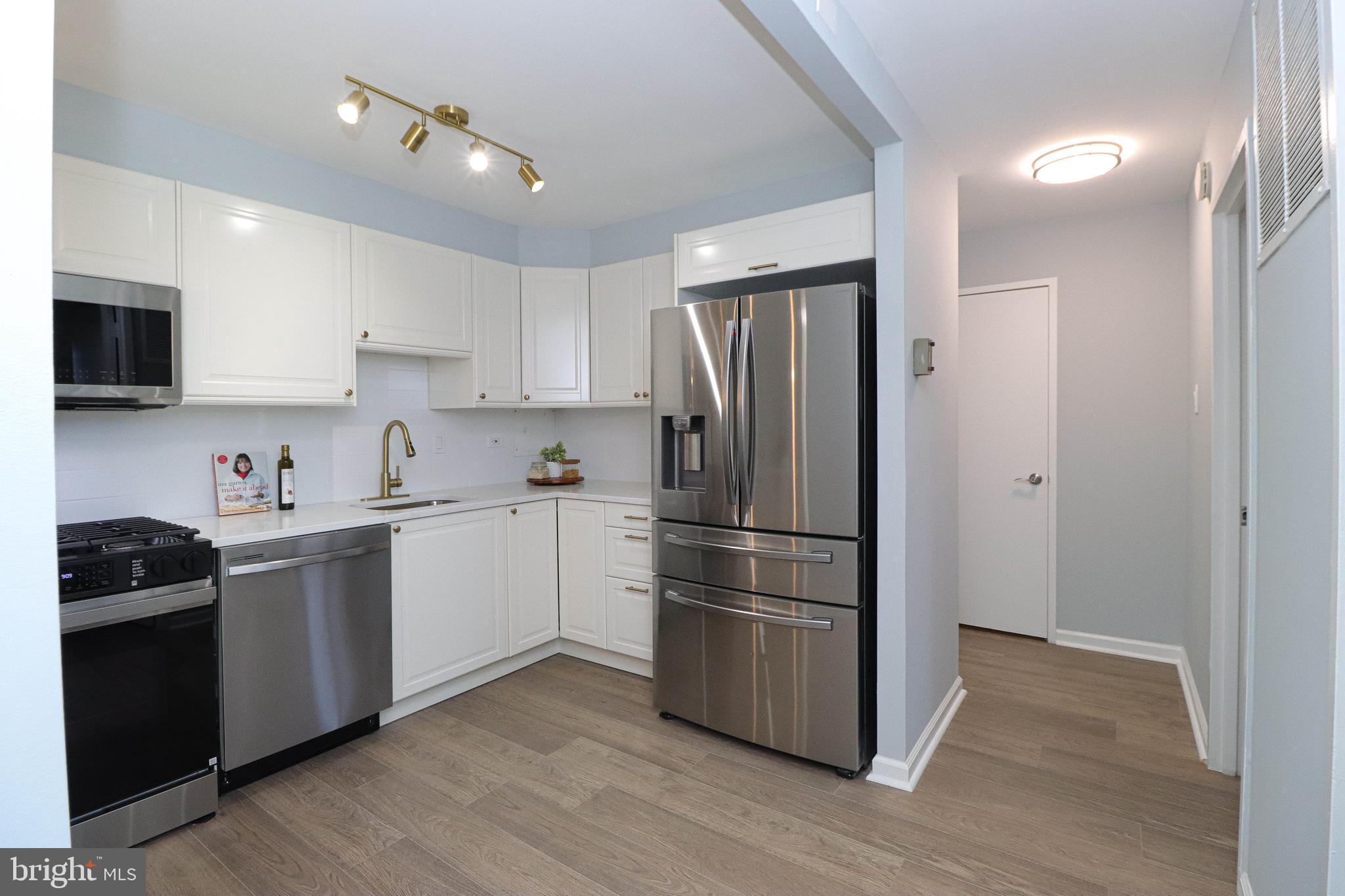 700 7TH STREET SW 206
