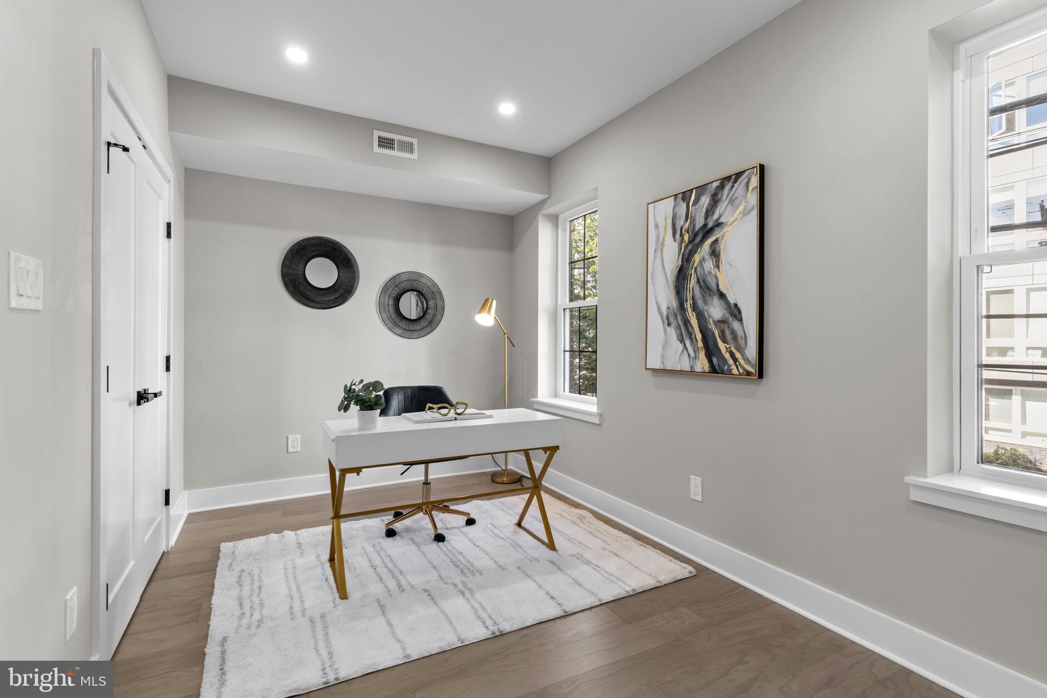 OLDE KENSINGTON - Residential