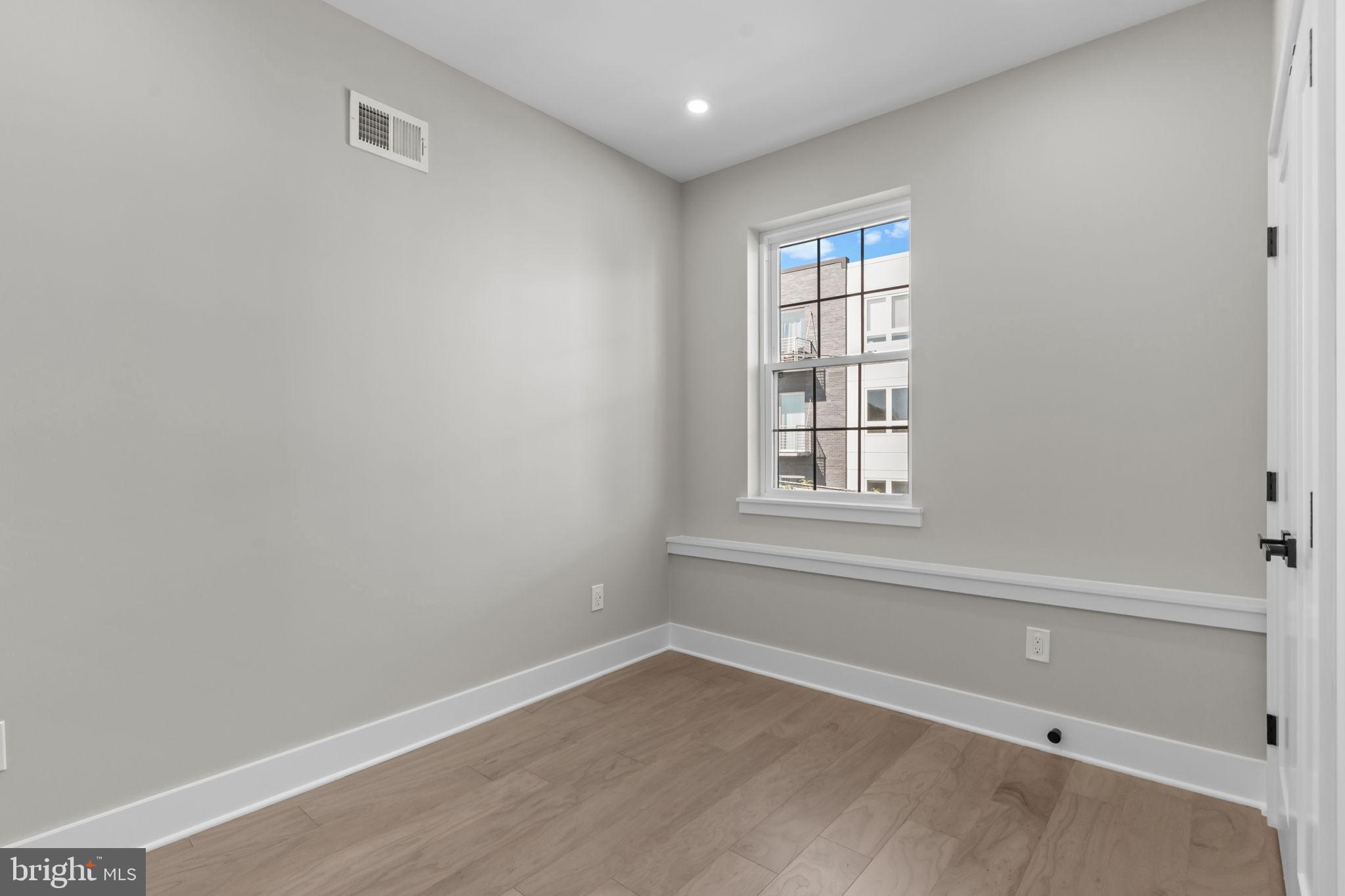 OLDE KENSINGTON - Residential