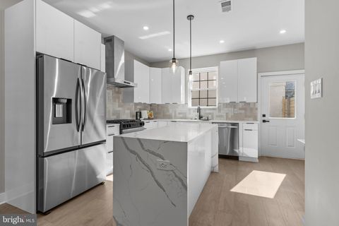 Photo of 1321 N 2nd Street, PHILADELPHIA, PA 19122 (MLS # PAPH2585432)