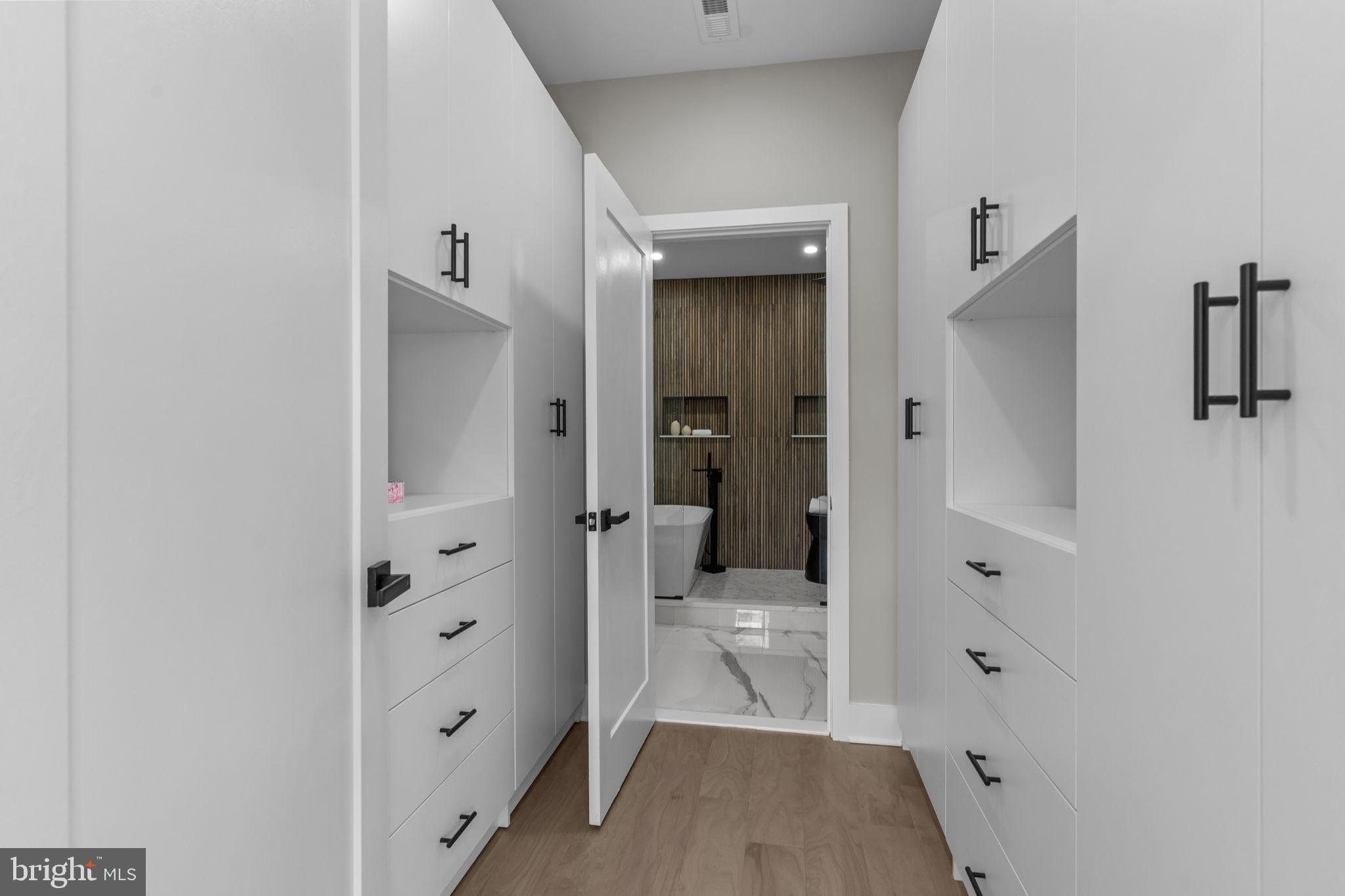 OLDE KENSINGTON - Residential