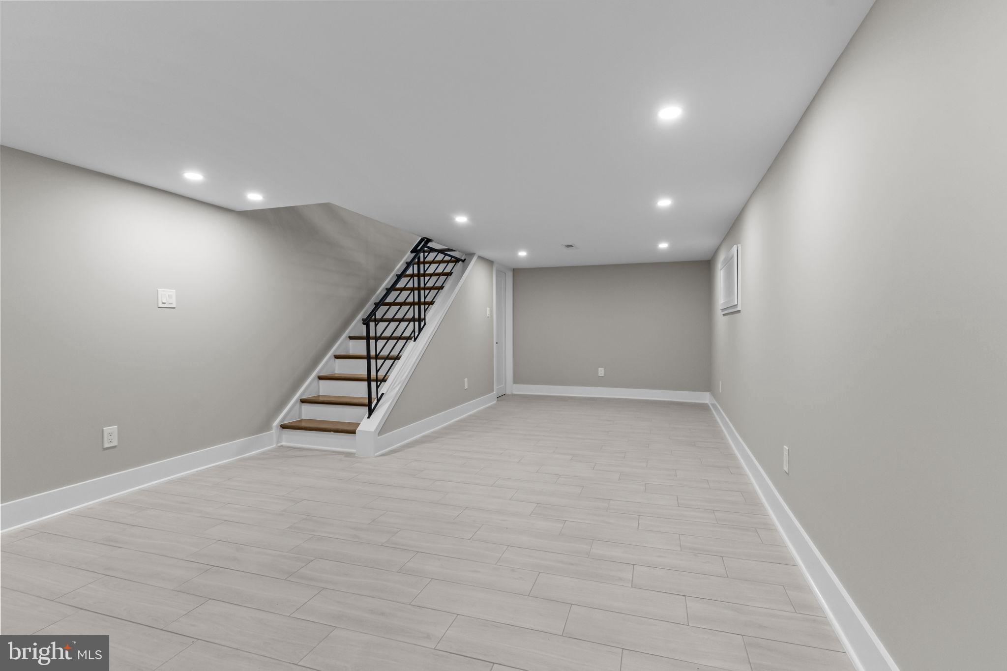 OLDE KENSINGTON - Residential