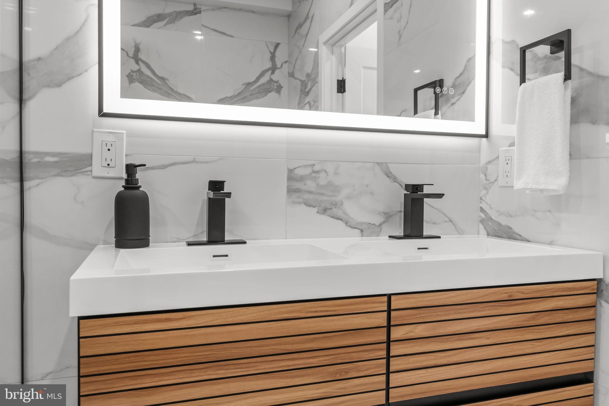 OLDE KENSINGTON - Residential